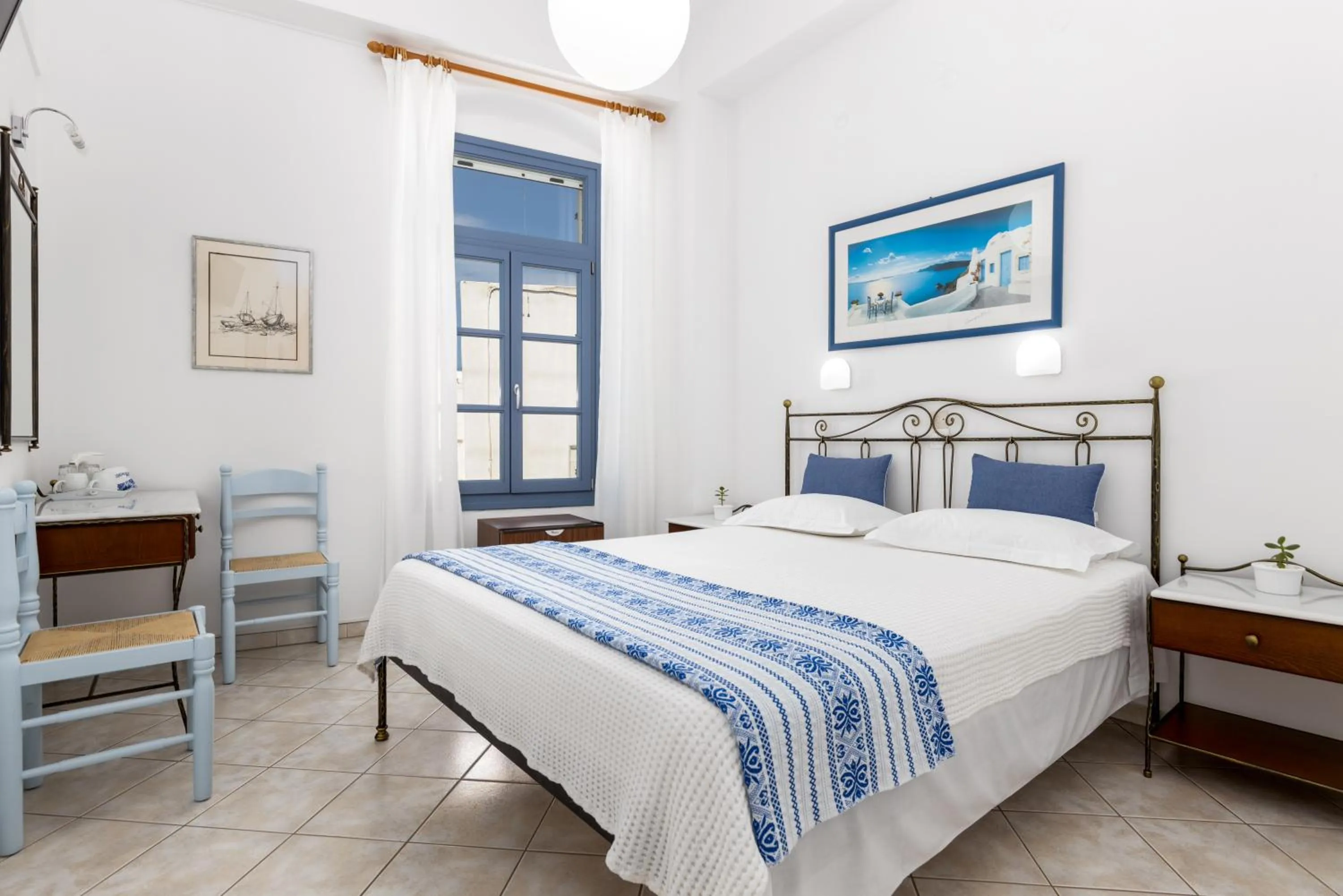 Photo of the whole room, Bed in Hotel Dina