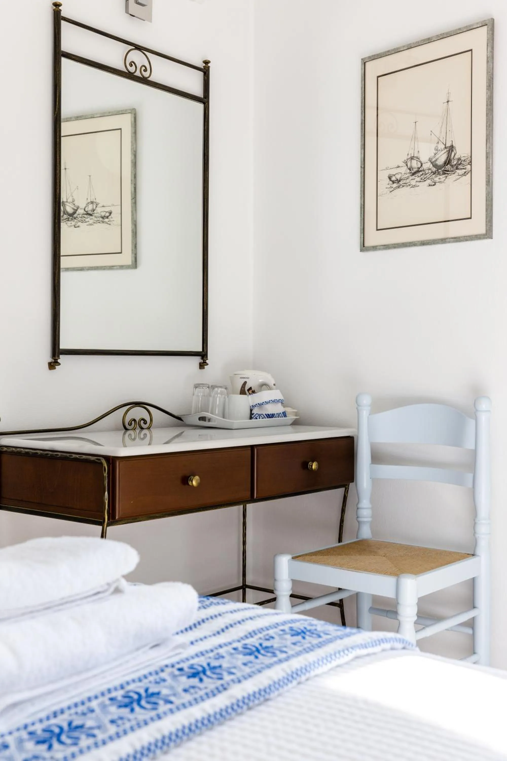 Decorative detail, Bed in Hotel Dina