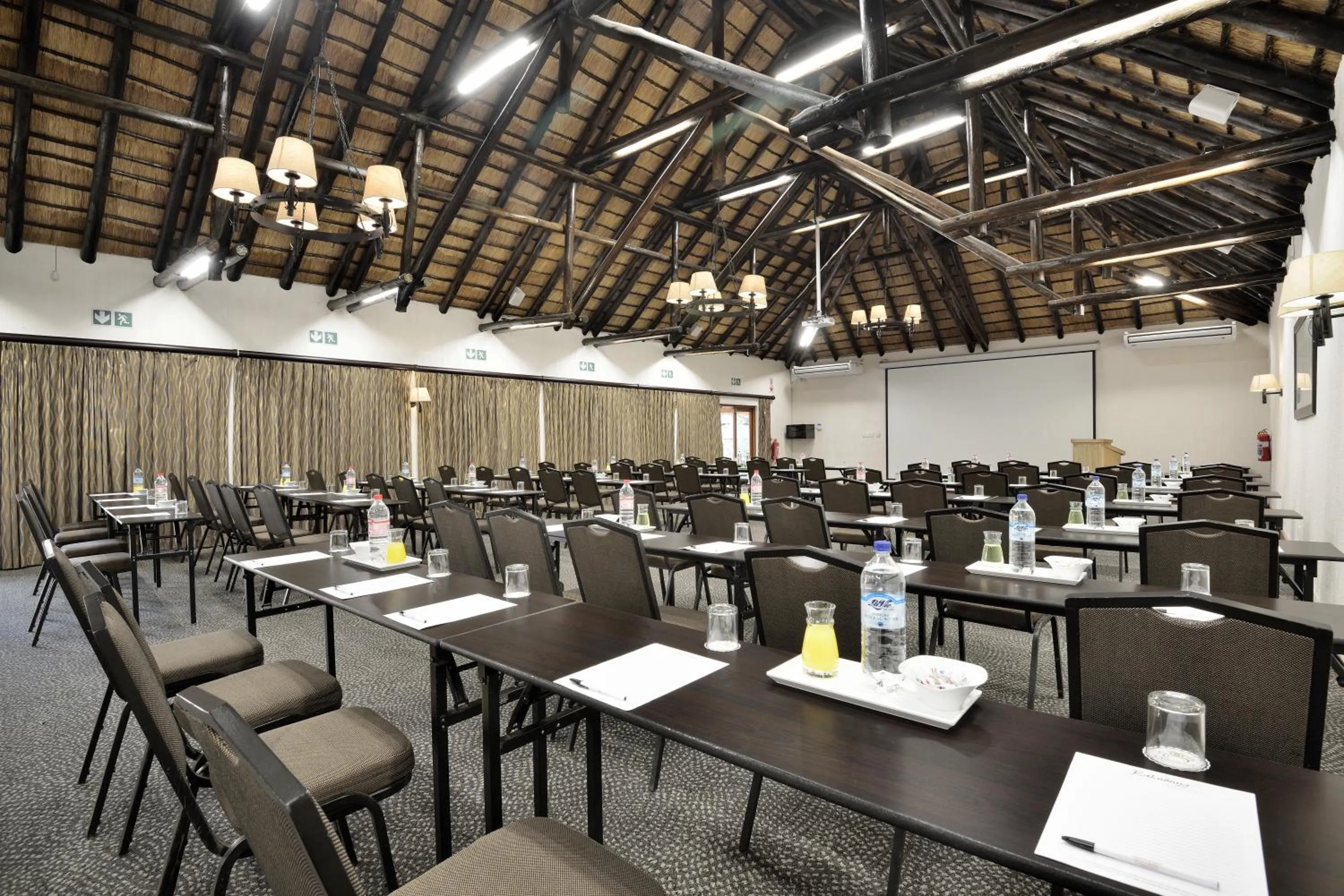 Meeting/conference room in Bakubung Bush Lodge