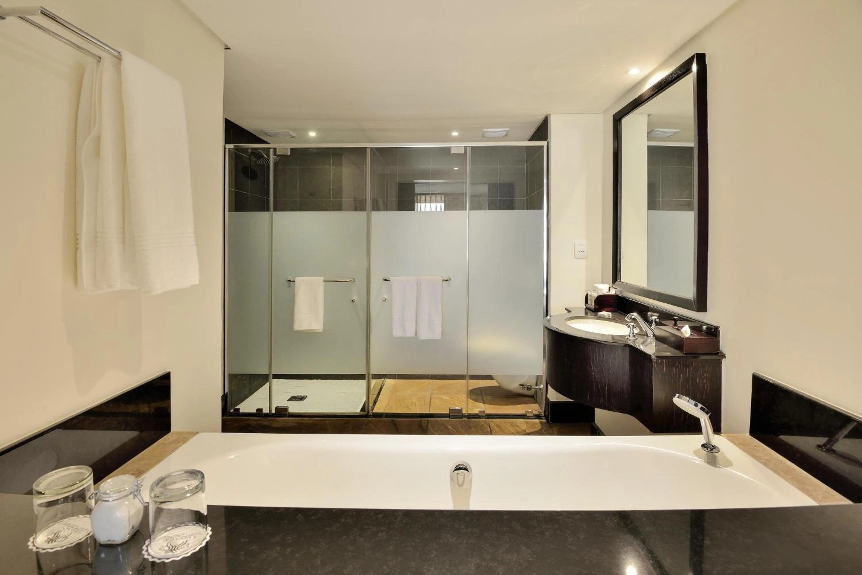 Bathroom in Bakubung Bush Lodge