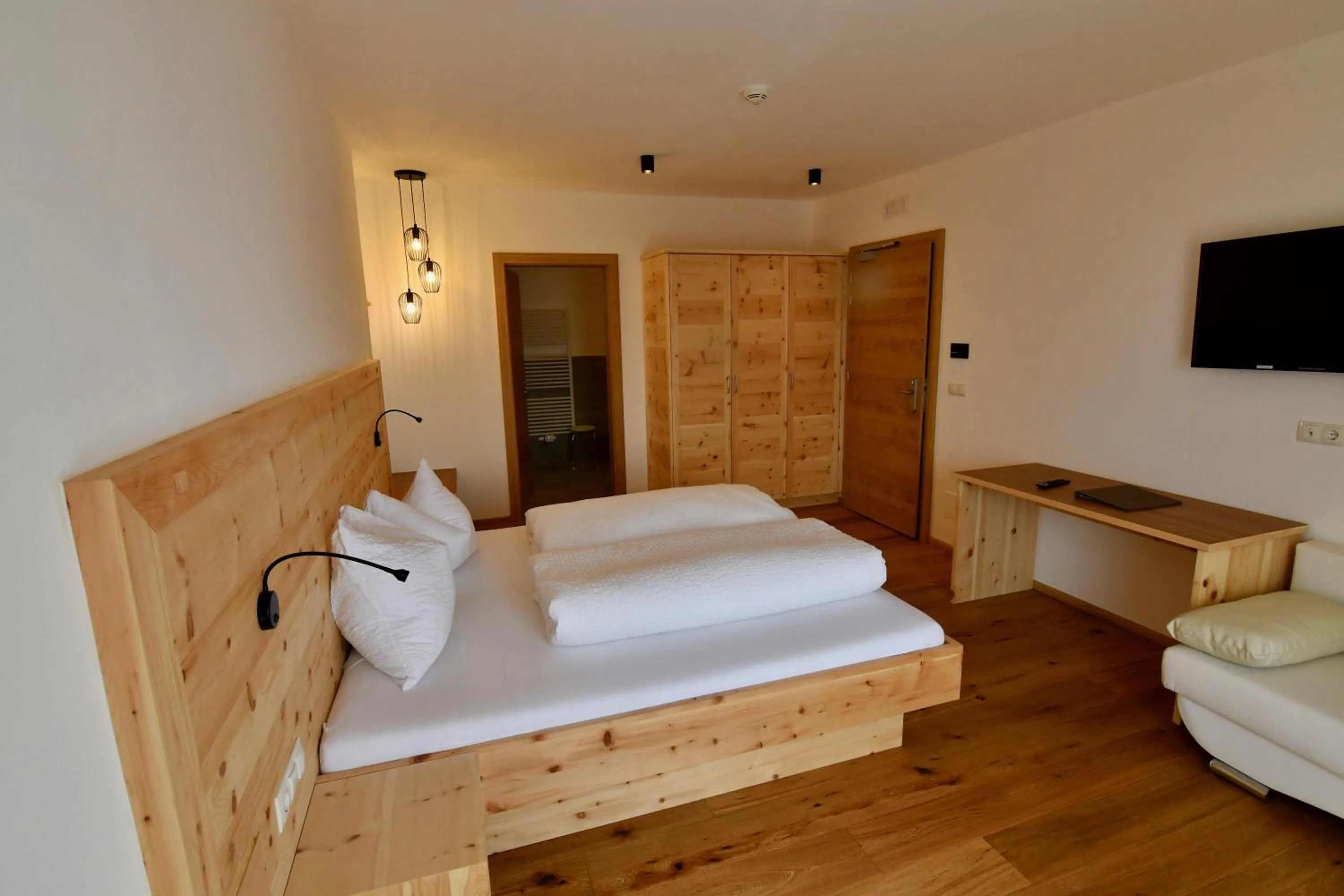 Photo of the whole room, Bed in Hotel Kristall