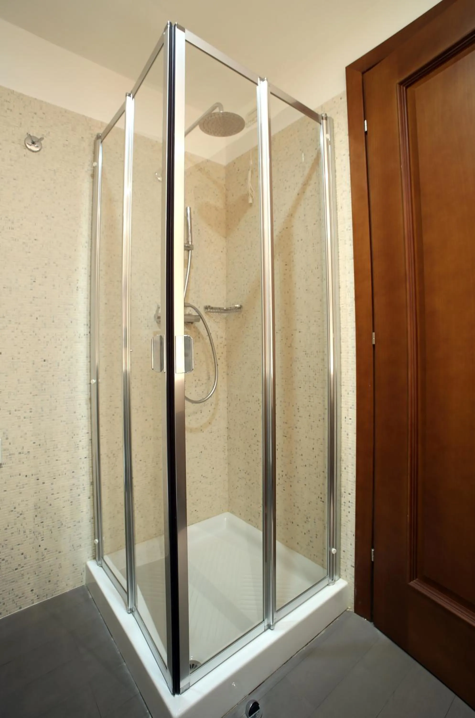Shower in Hotel San Rocco