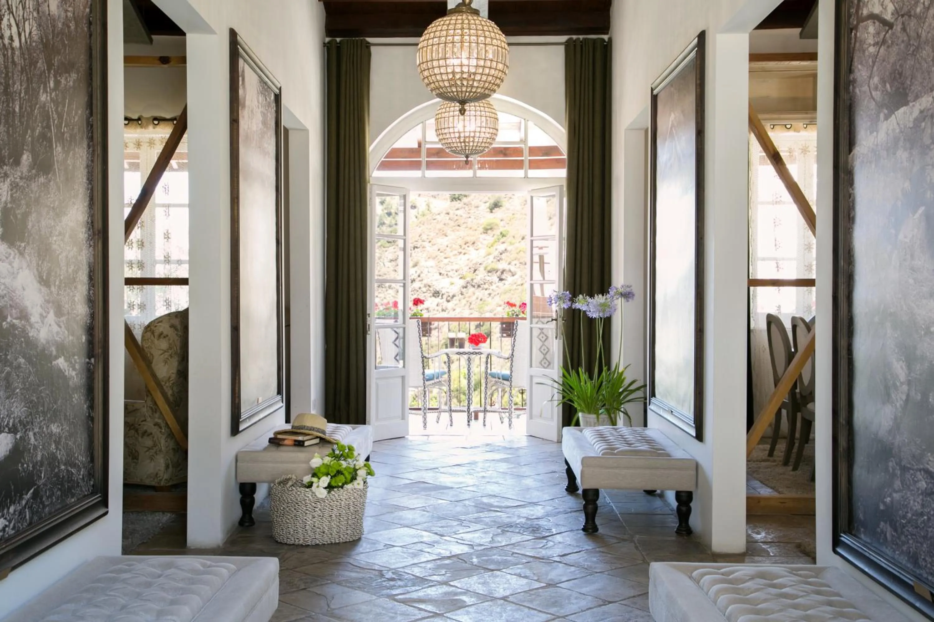 Library in Casale Panayiotis