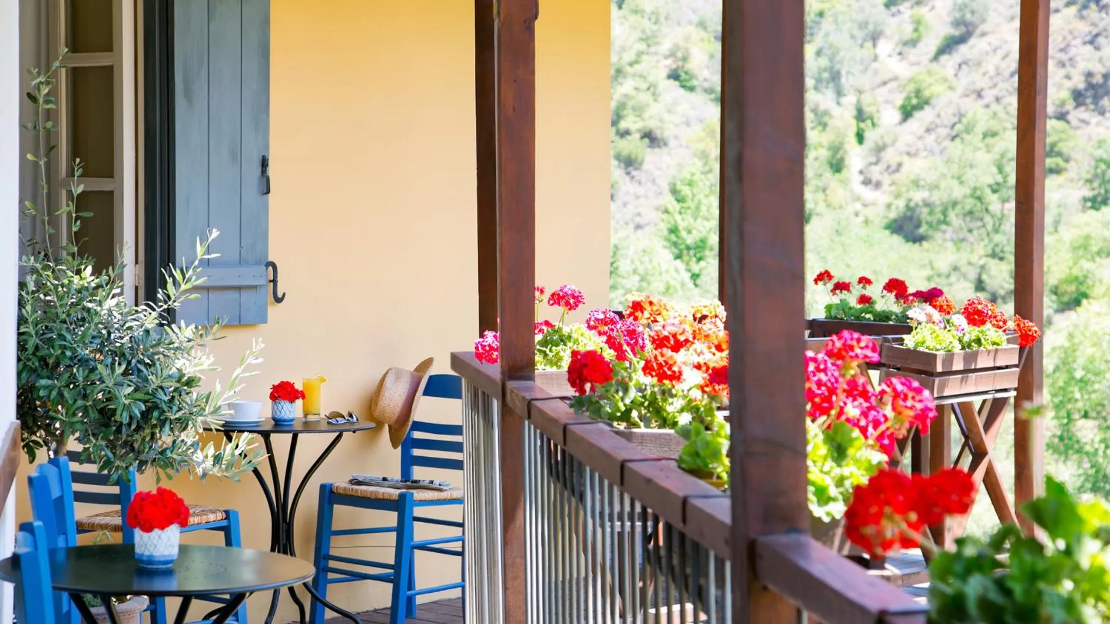 Restaurant/places to eat in Casale Panayiotis