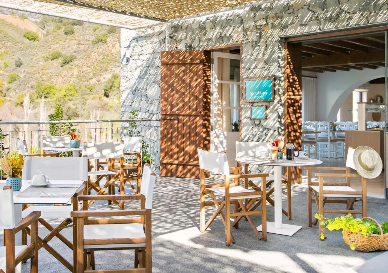 Buffet breakfast in Casale Panayiotis