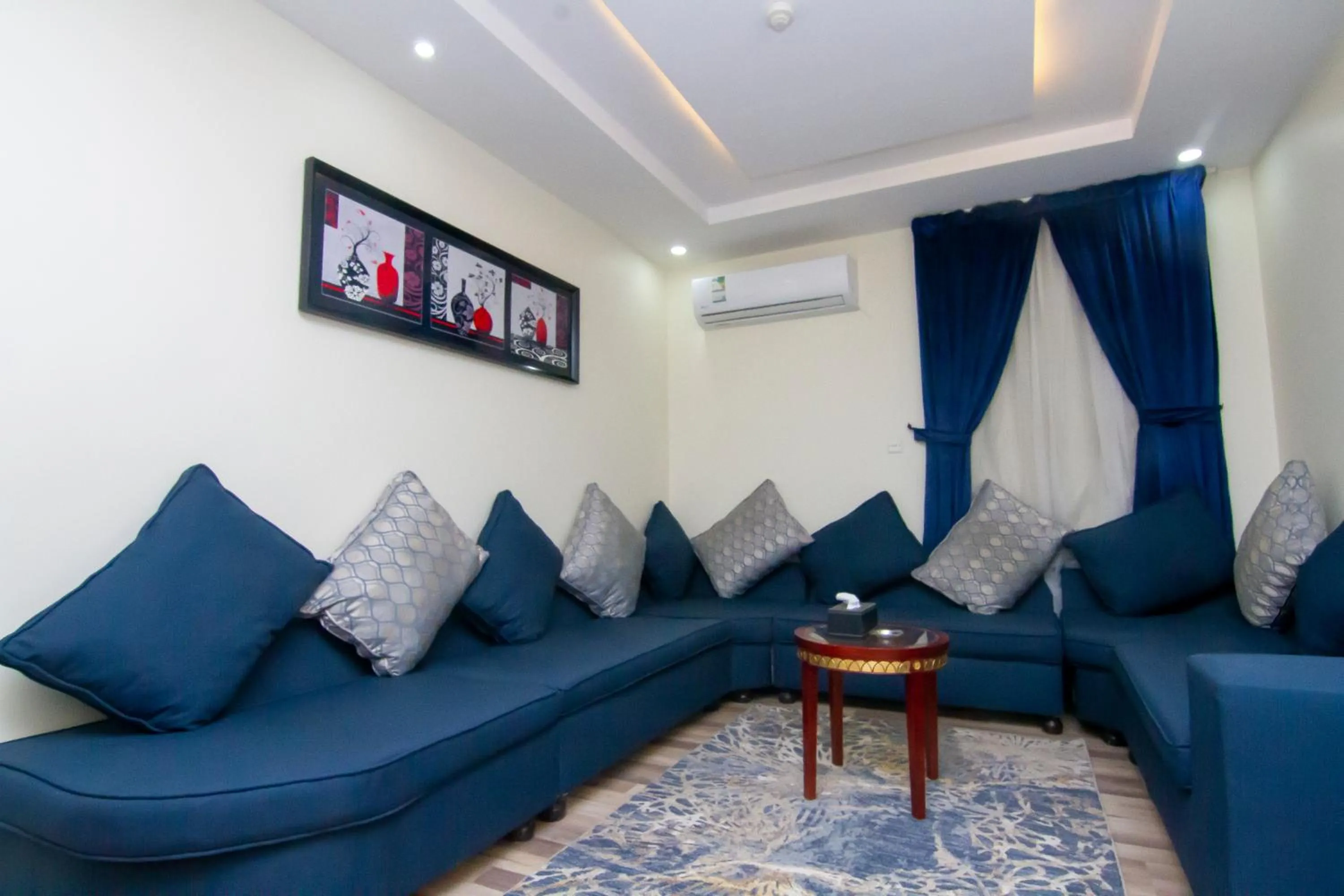 Living room in ال متعب سويتس الفلاح 1