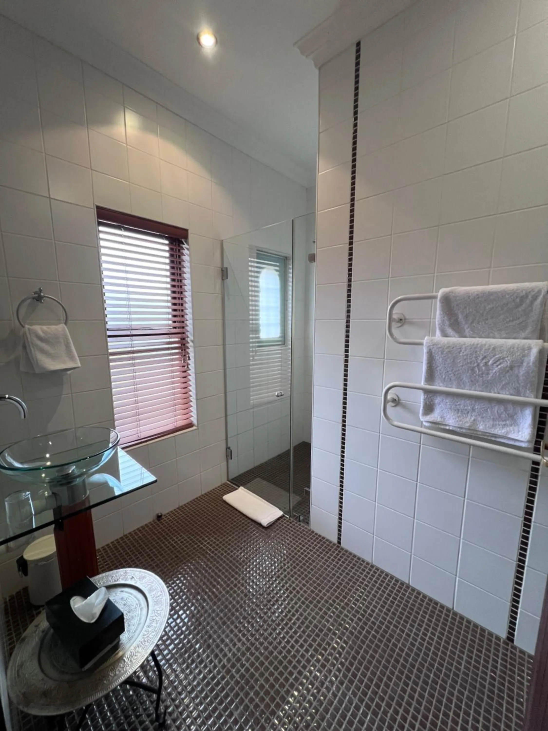 Shower, Bed in Bohemian Guesthouse - Pretoria