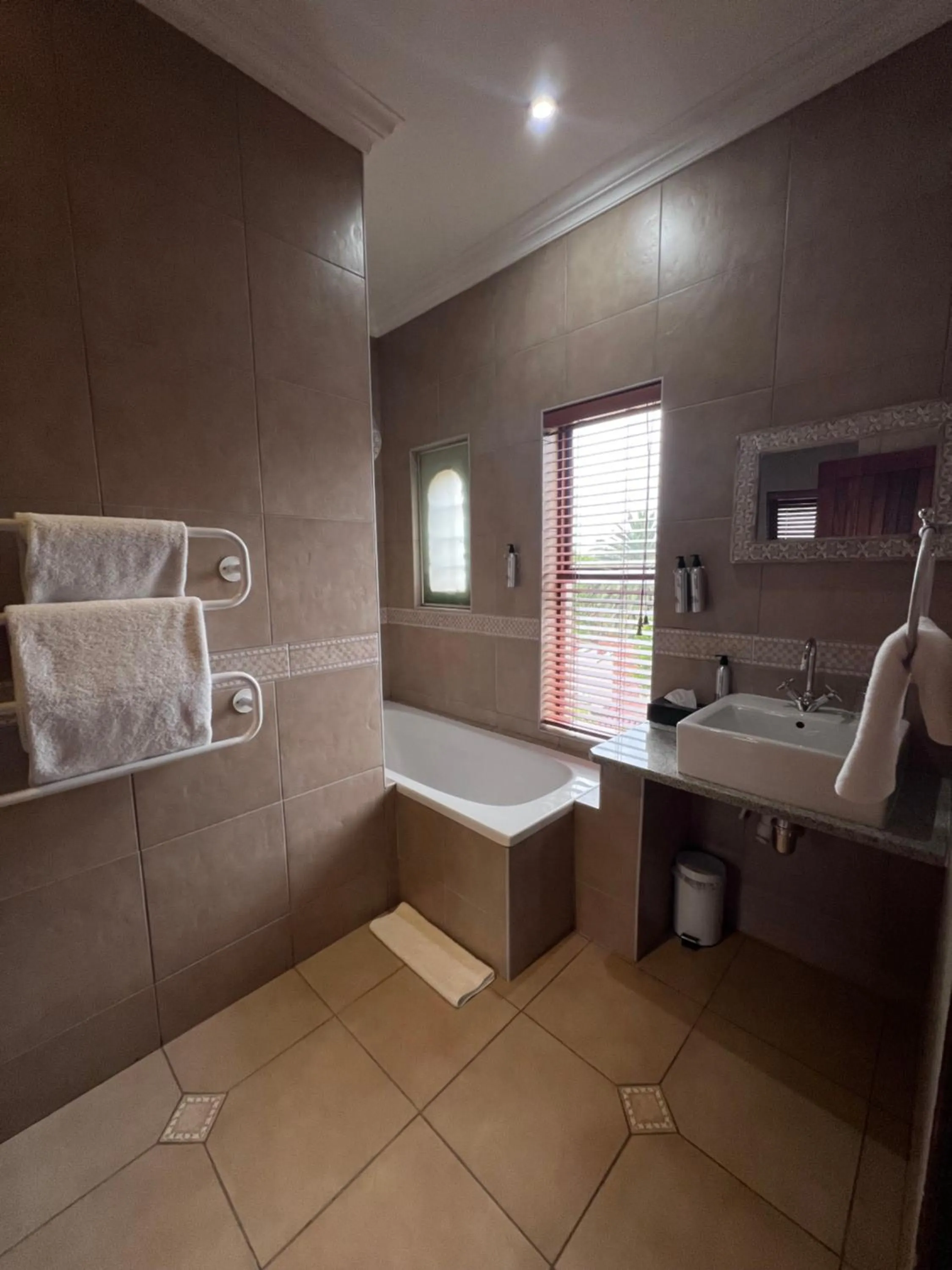 Bath in Bohemian Guesthouse - Pretoria