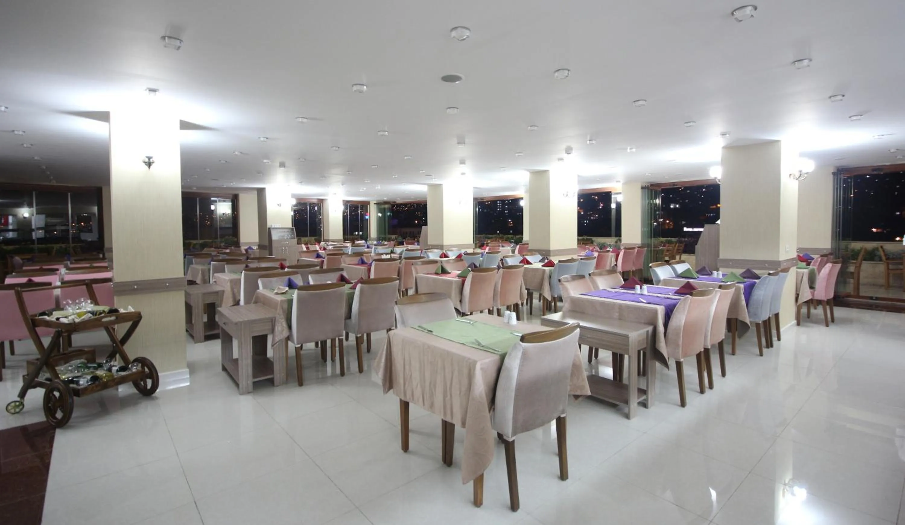 Restaurant/places to eat in Grand Corner Boutique Hotel