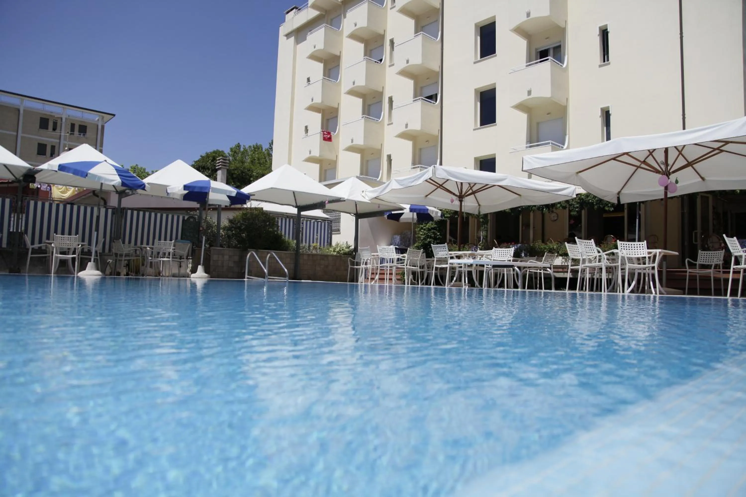 Swimming pool in Hotel Sport & Residenza