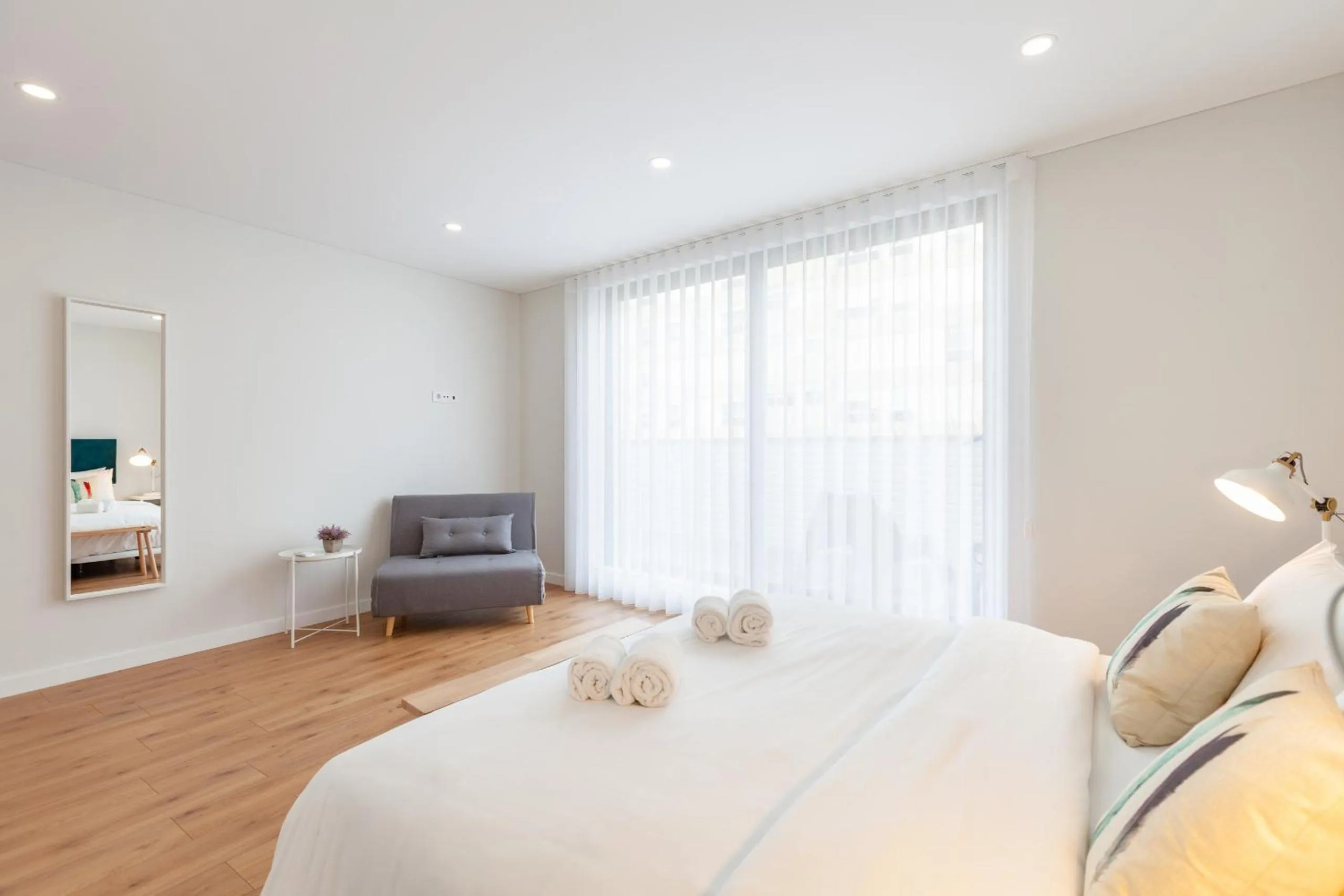 Bed in Oporto Palace Apartments