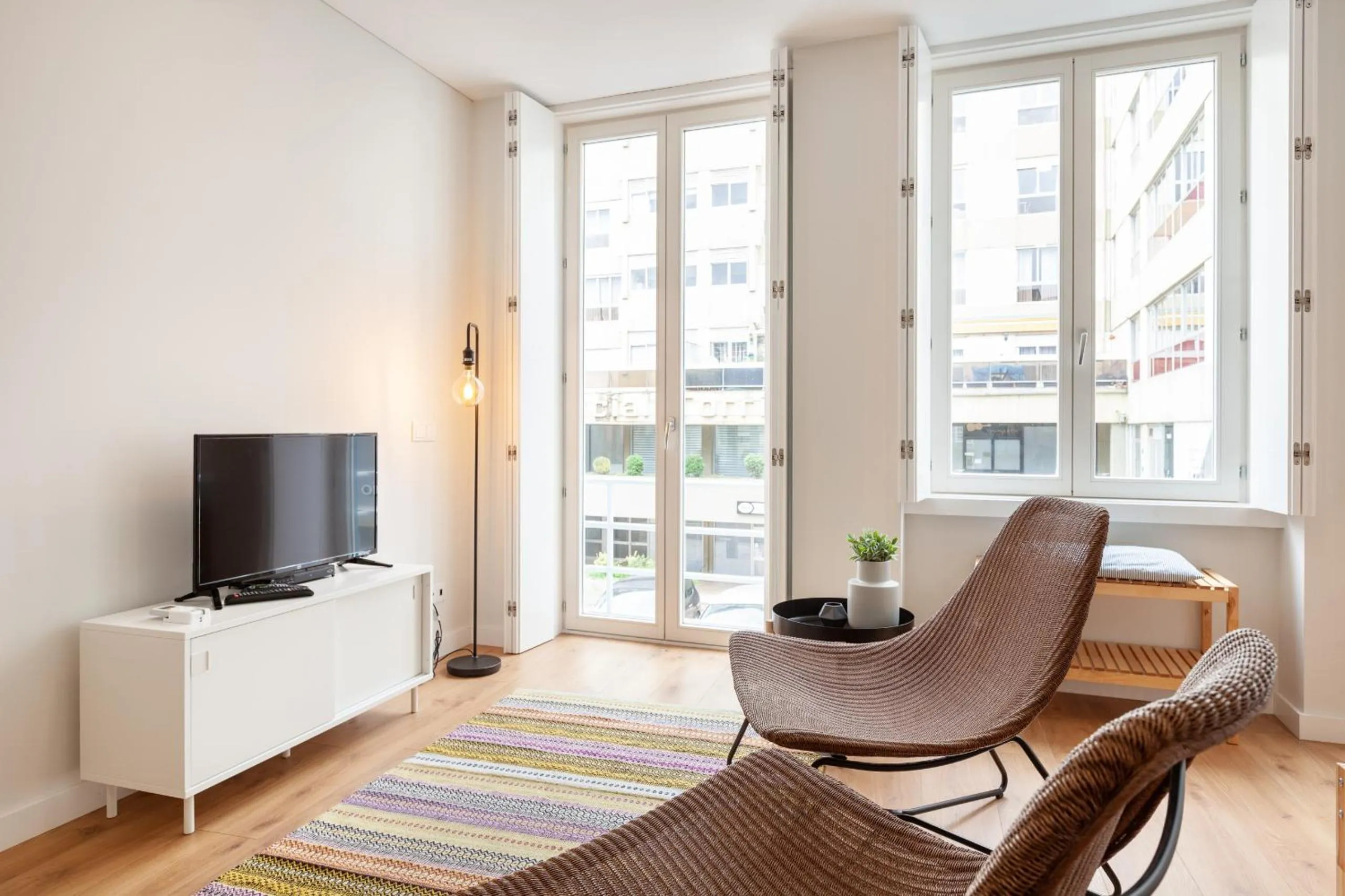 Bed in Oporto Palace Apartments