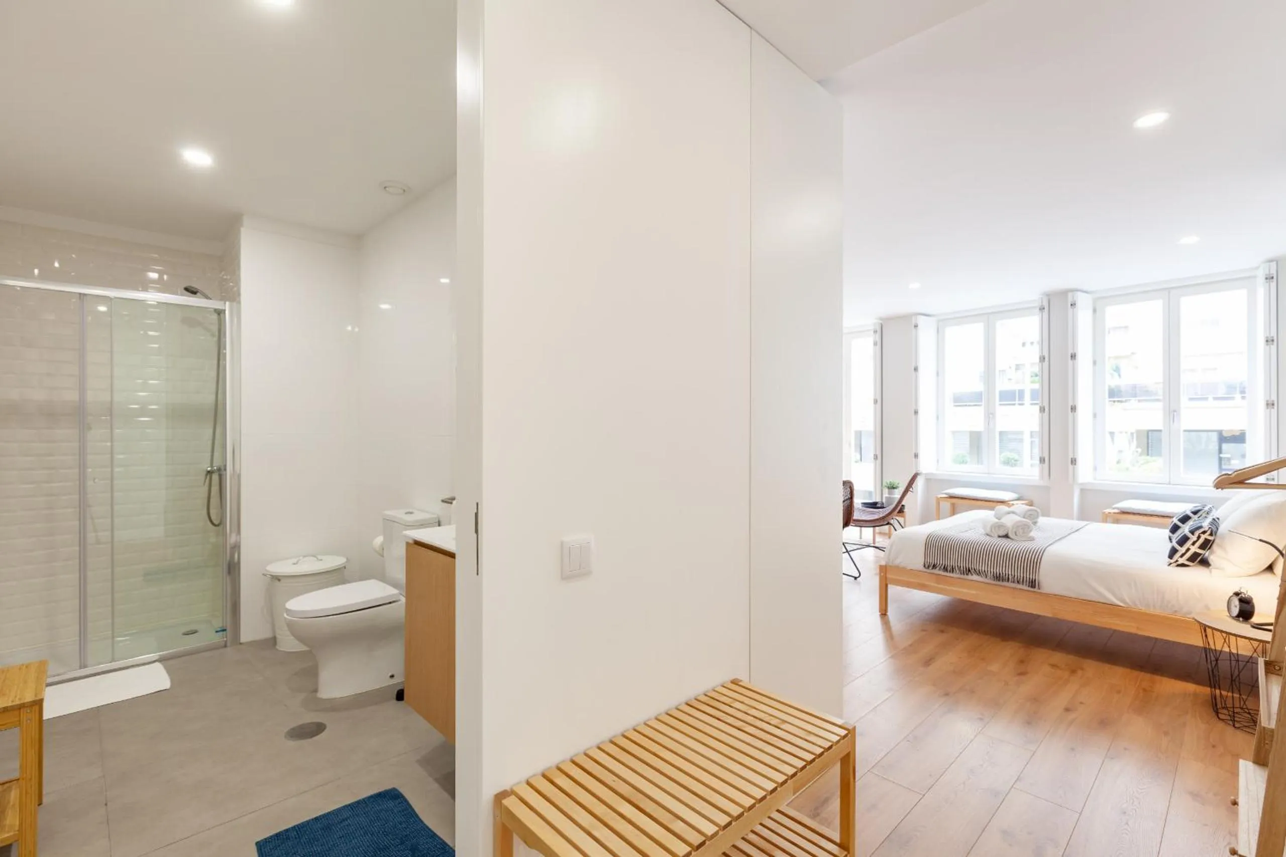 Bathroom in Oporto Palace Apartments