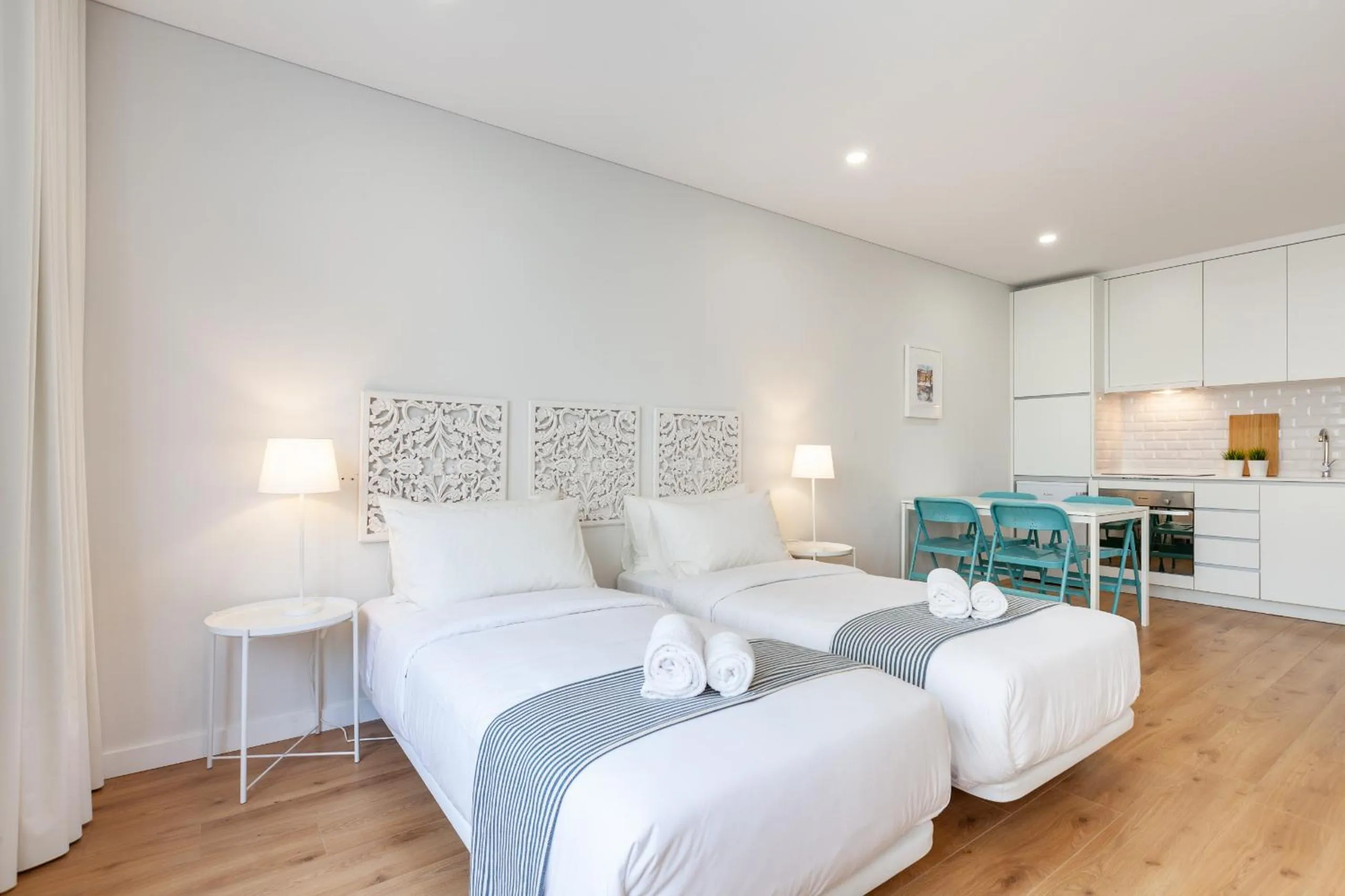 Bed in Oporto Palace Apartments