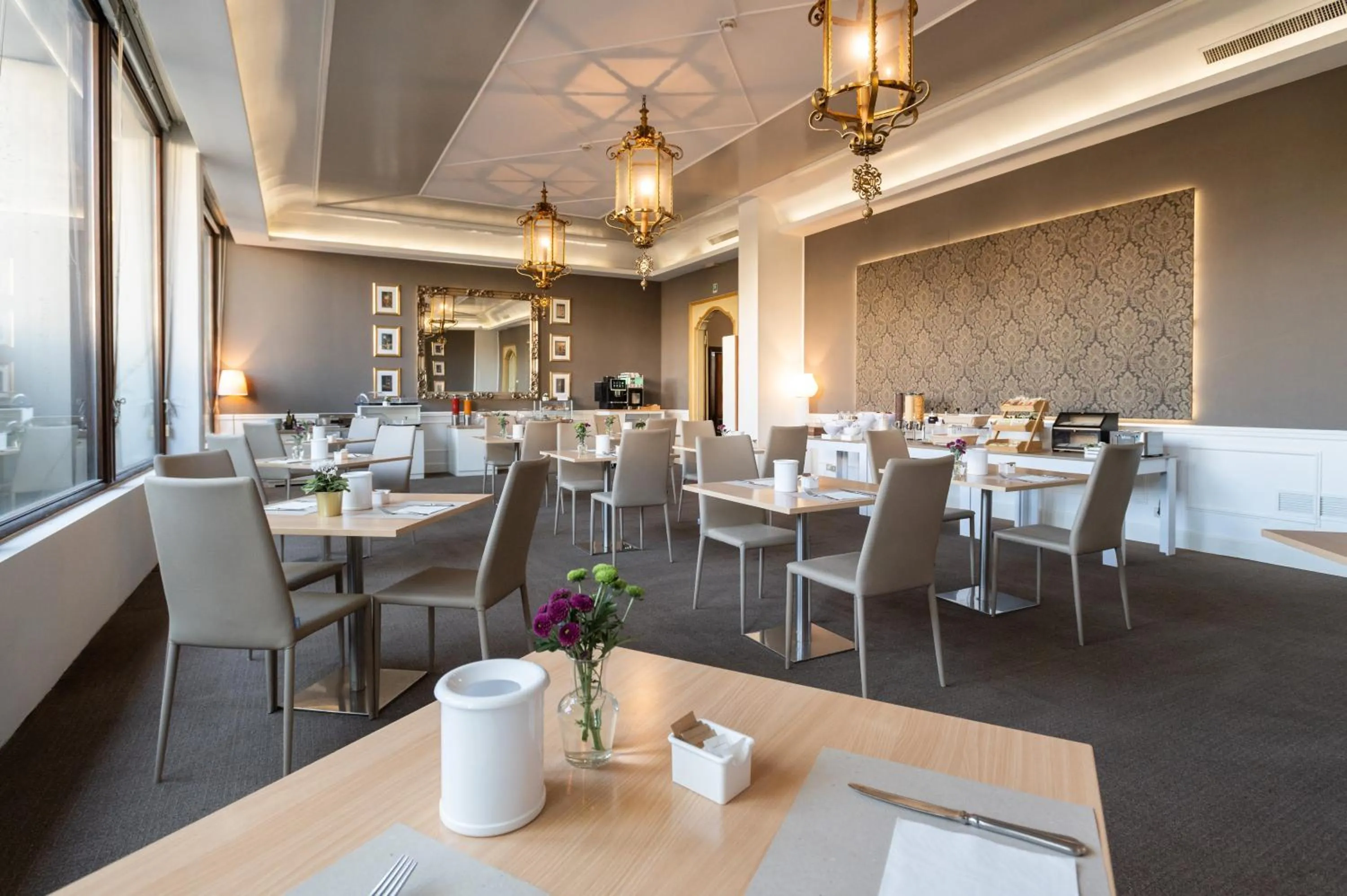 Breakfast in Blue Dream Hotel