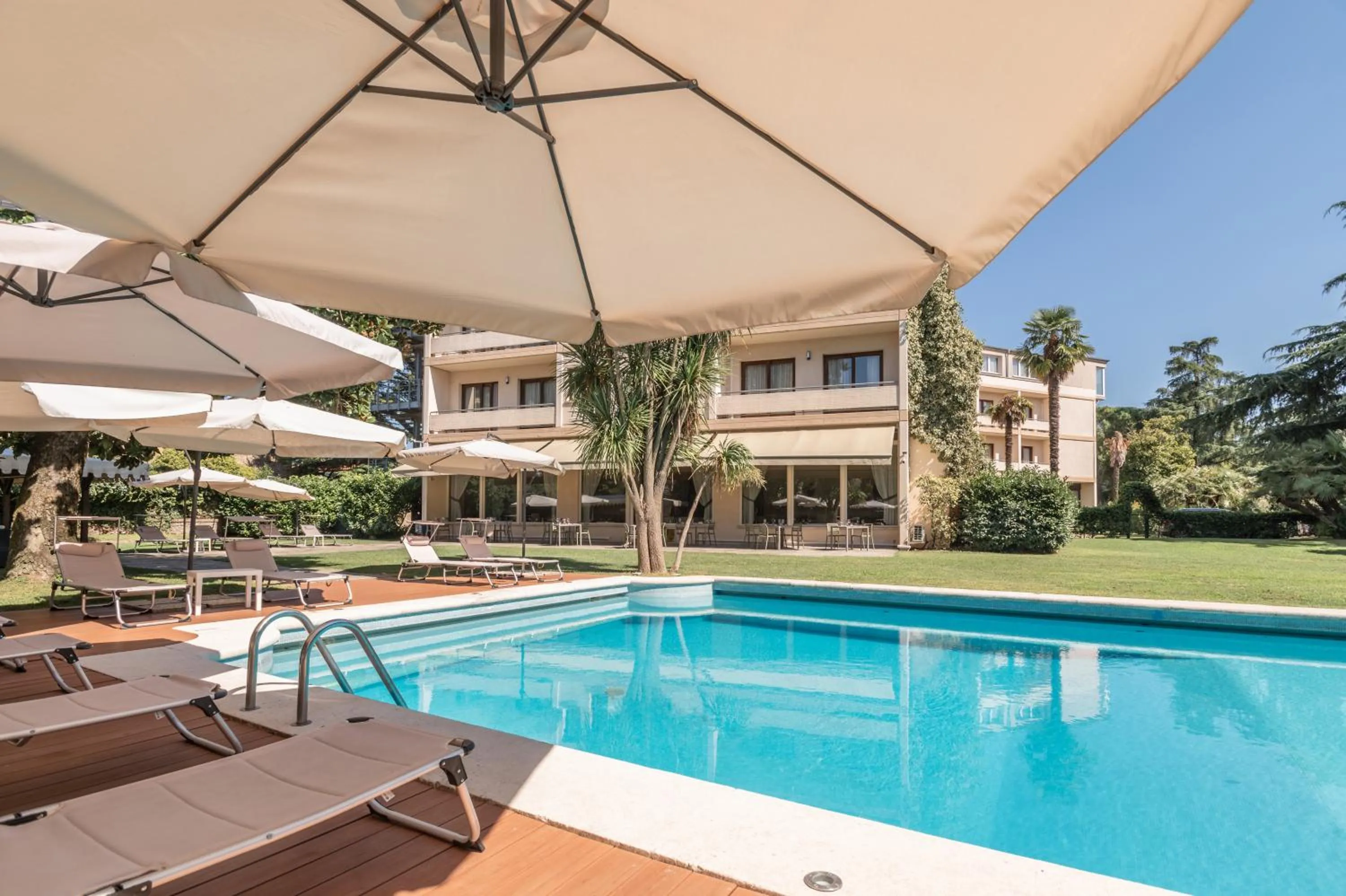 Swimming pool in Blue Dream Hotel