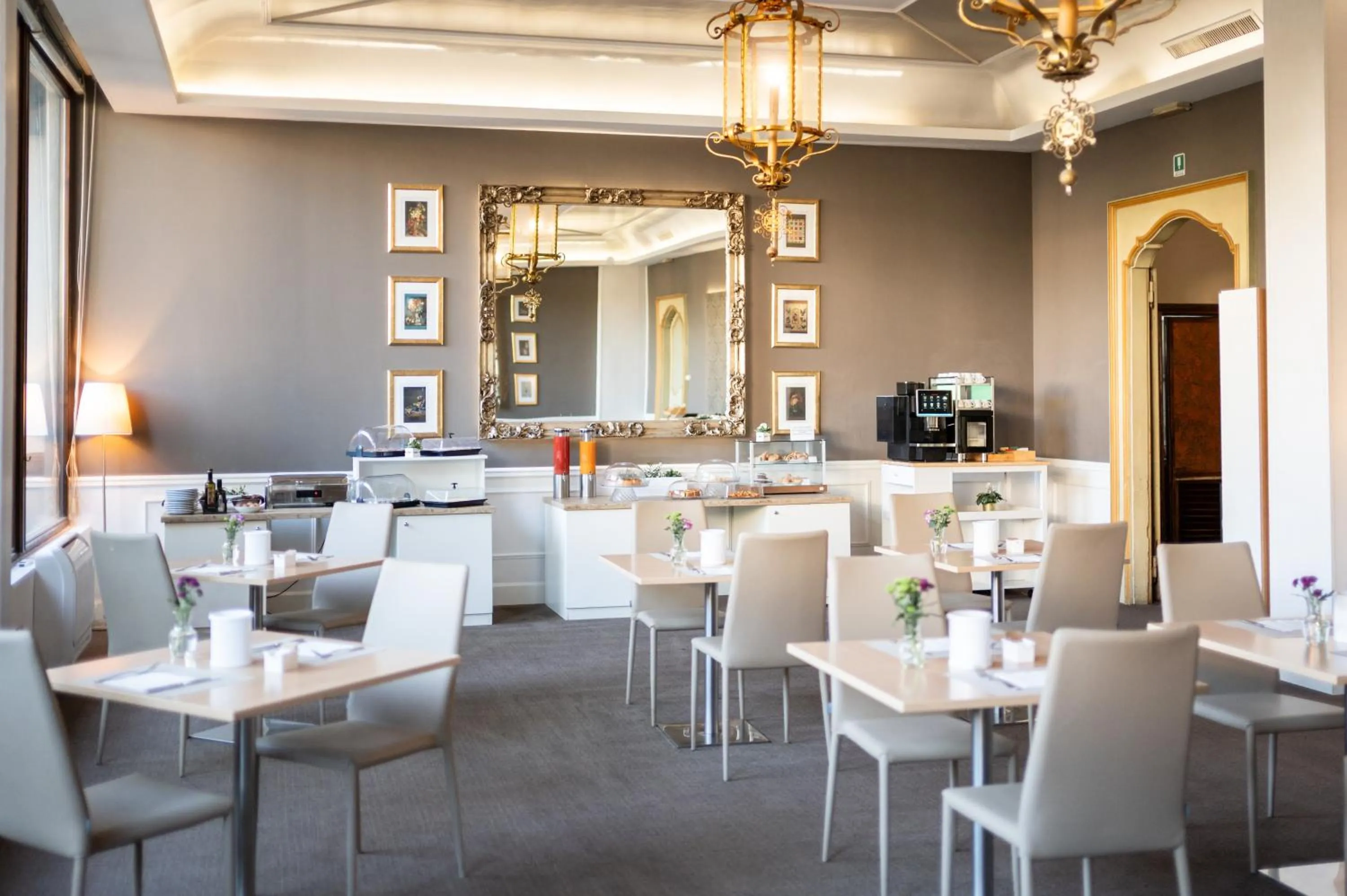 Breakfast in Blue Dream Hotel