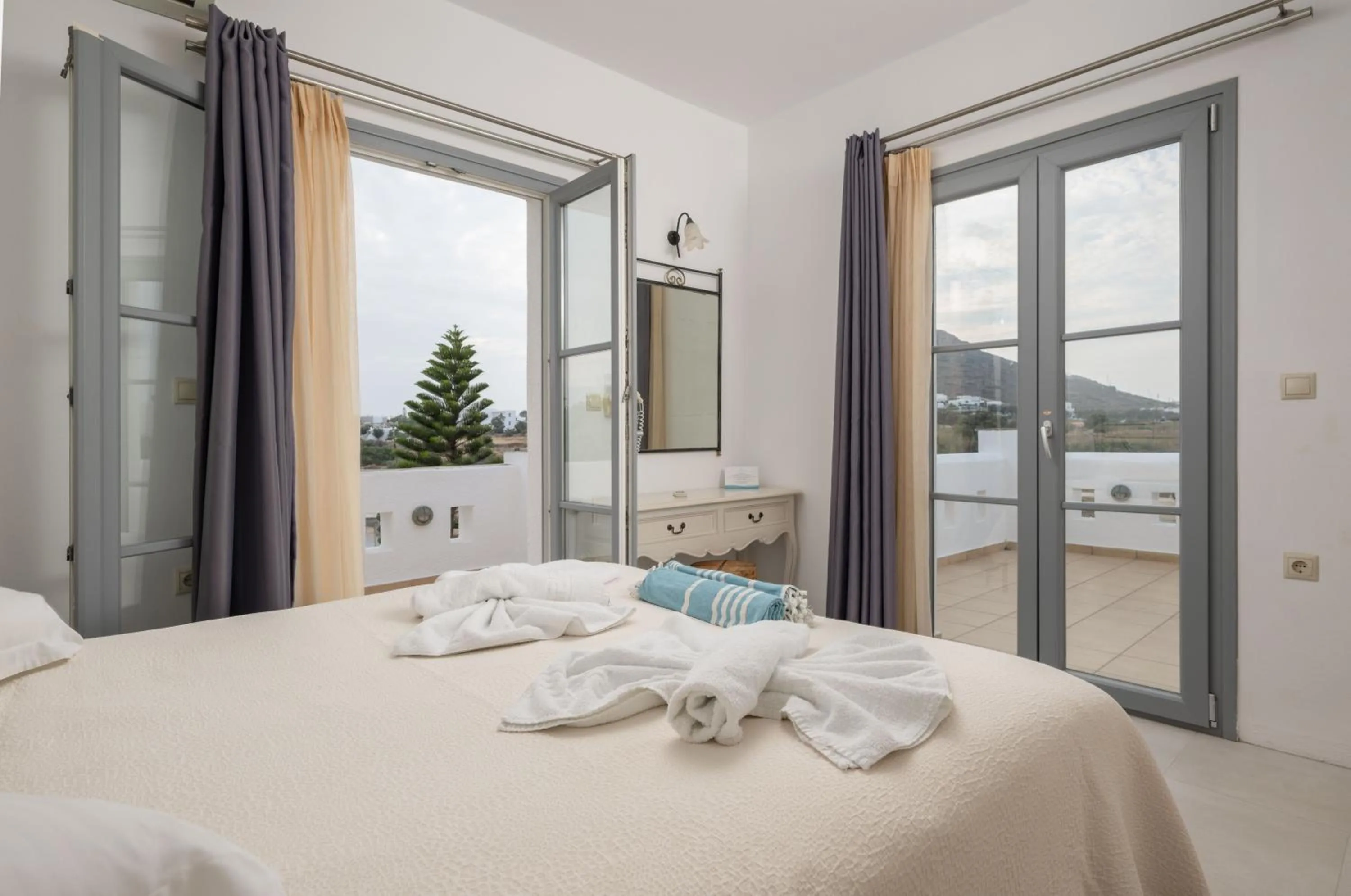 Bedroom, Bed in Iliada Villas