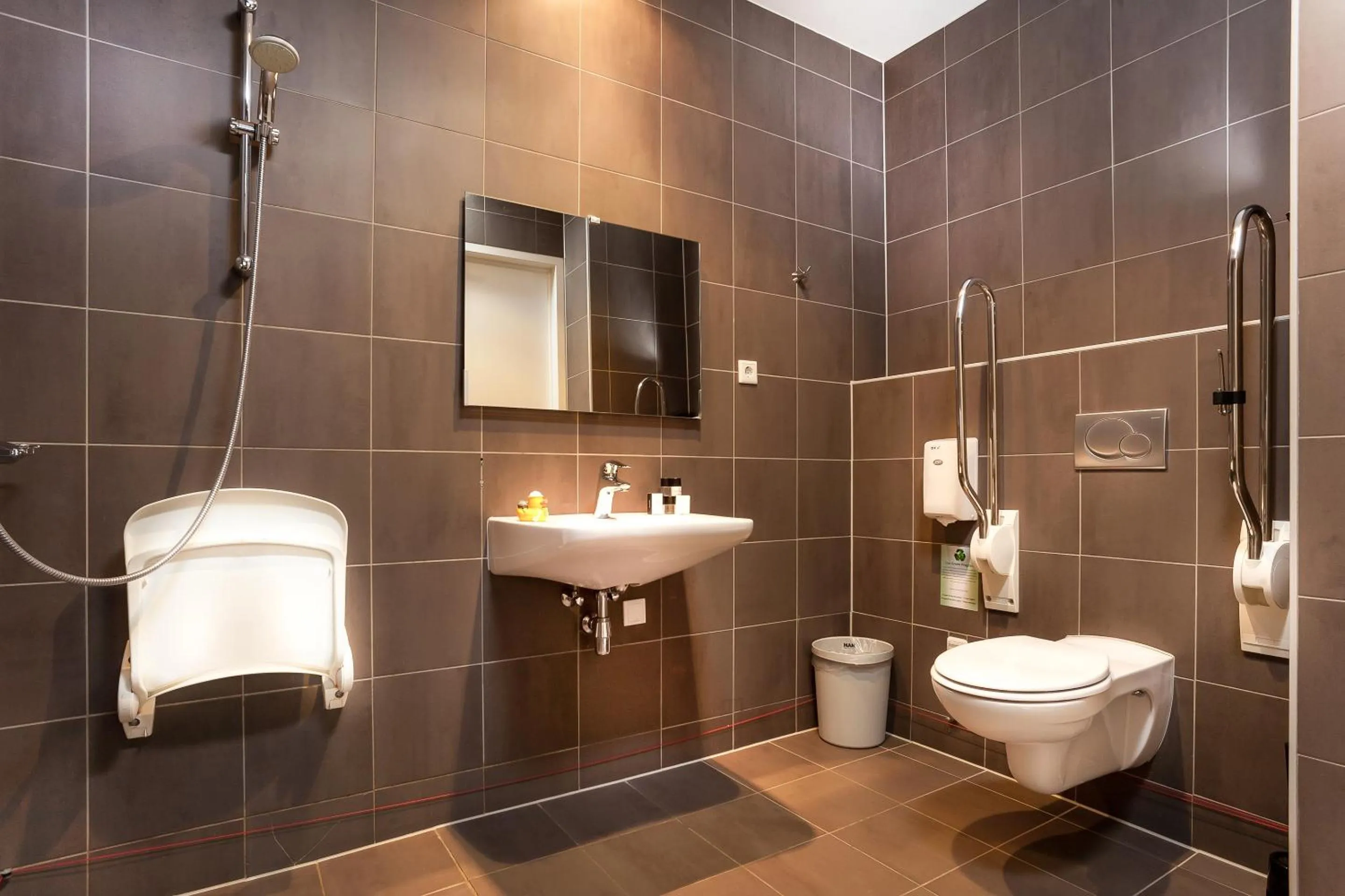 Bathroom in Best Western Zaan Inn