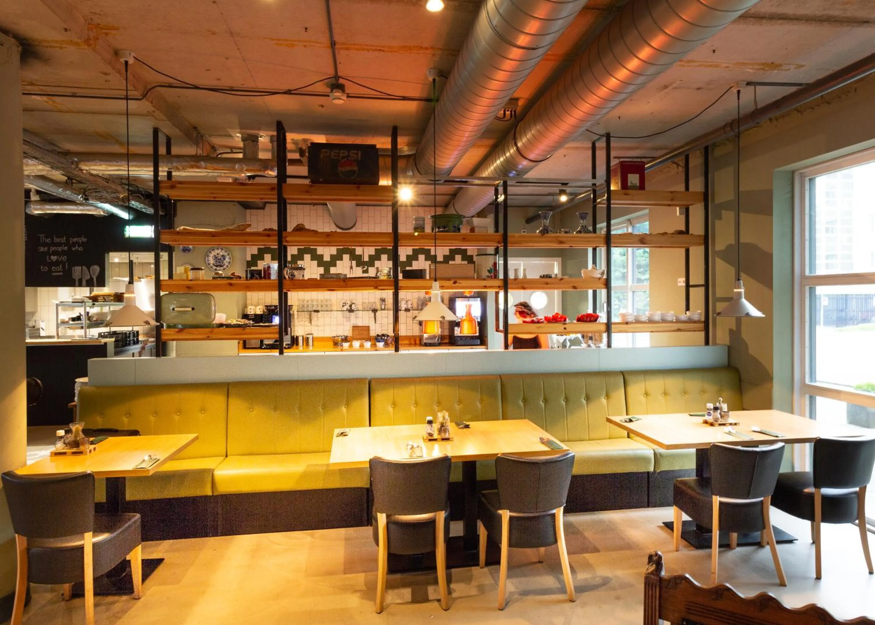 Breakfast in Best Western Zaan Inn