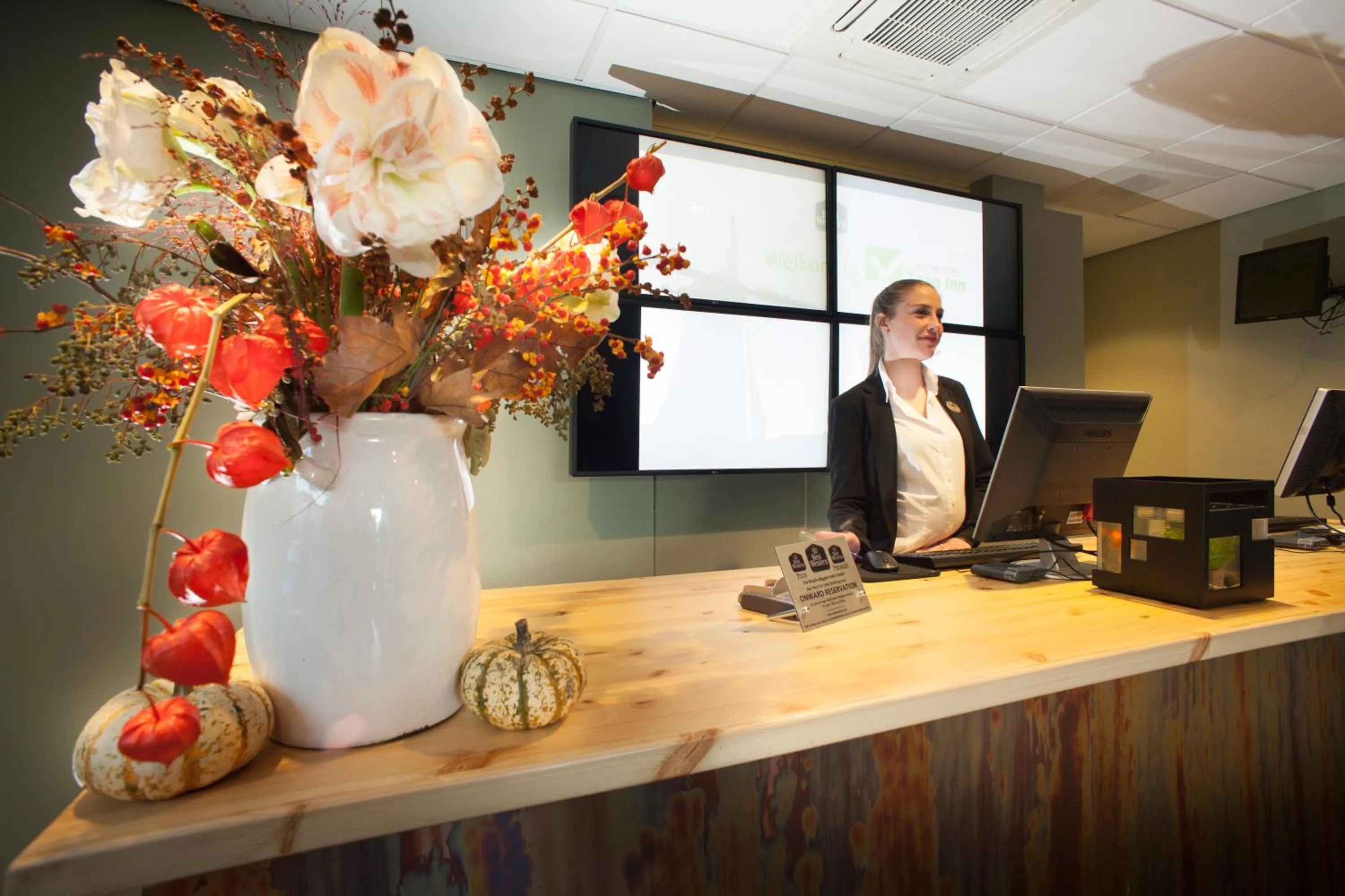 Lobby or reception in Best Western Zaan Inn