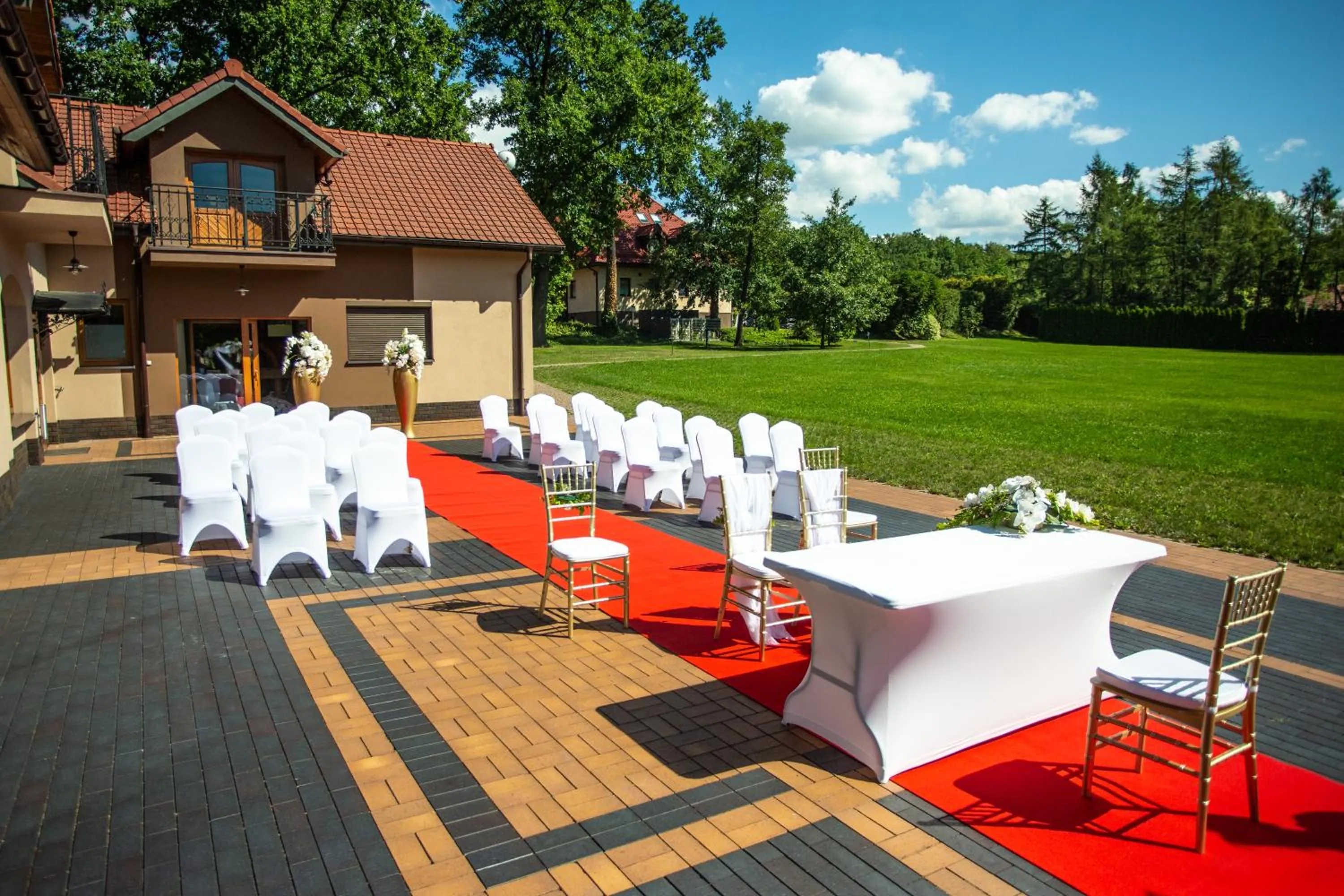 Property building in Hotel Styl 70