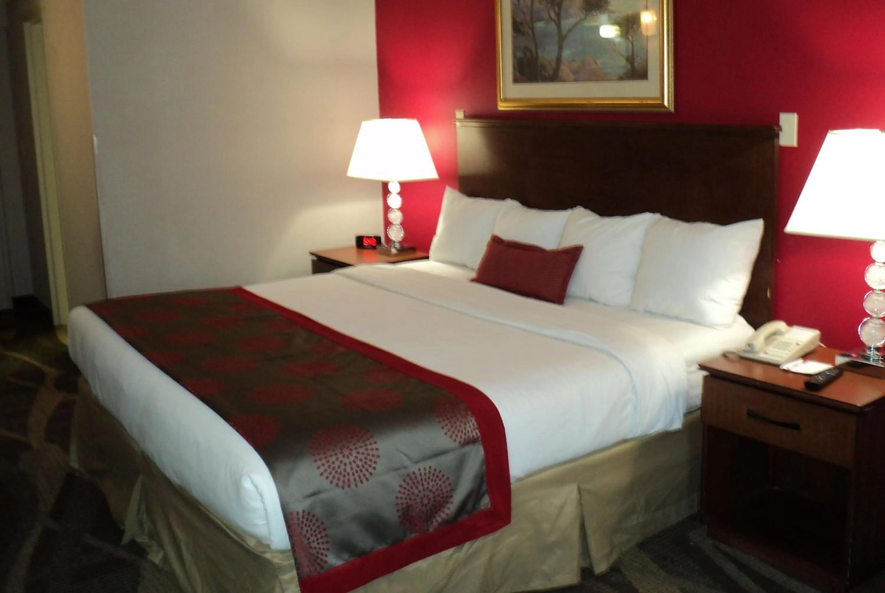 Photo of the whole room in Ramada by Wyndham Yonkers