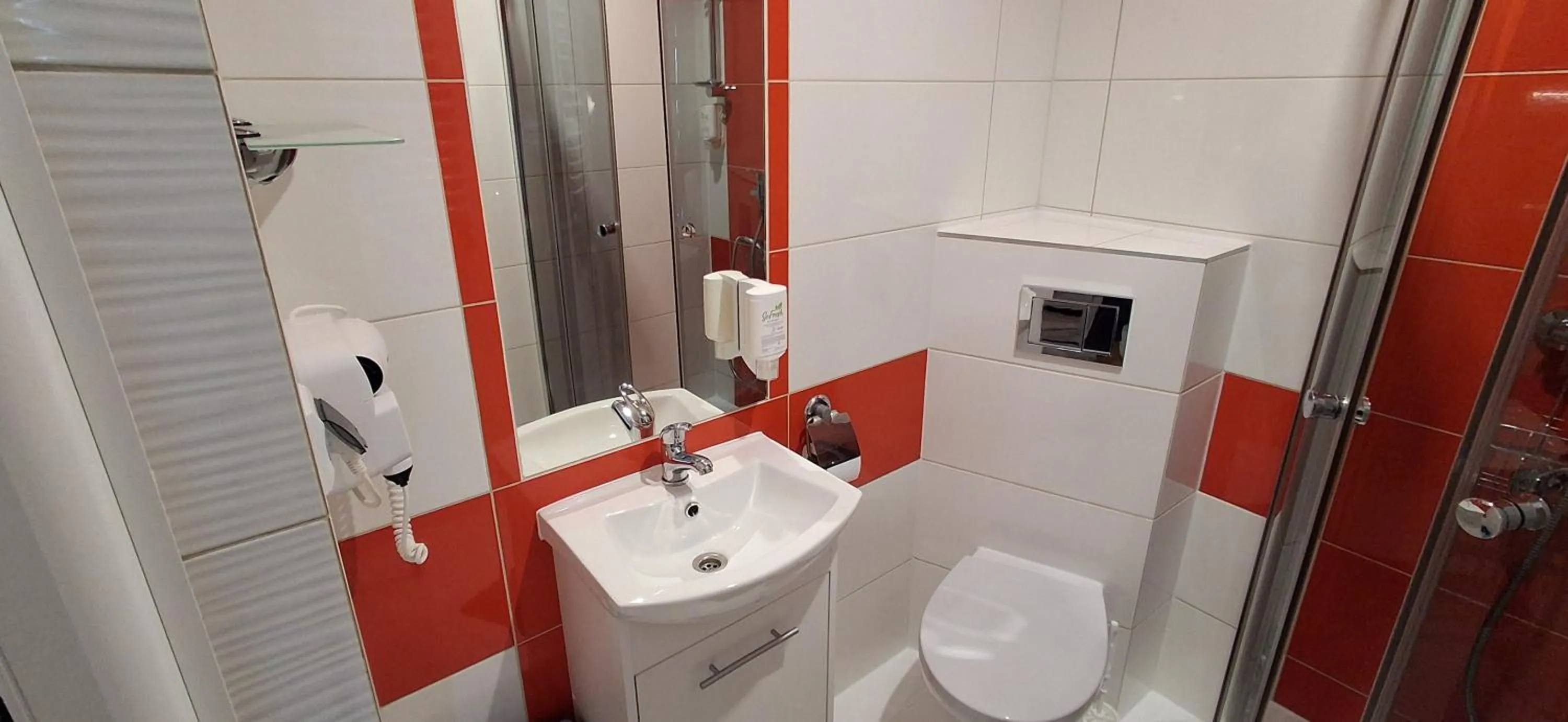 Shower in Willa na Olczańskim Wierchu