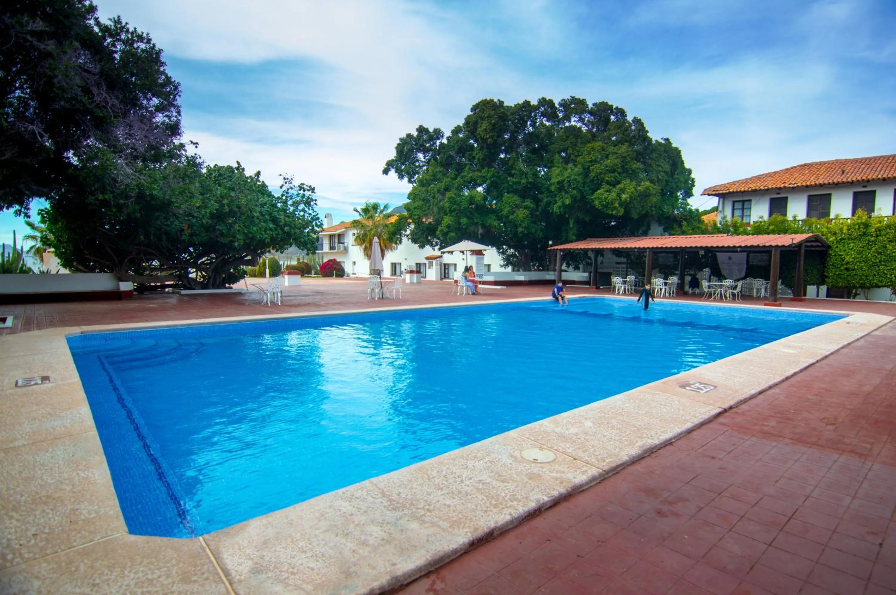 Swimming pool in Hotel Playa de Cortes