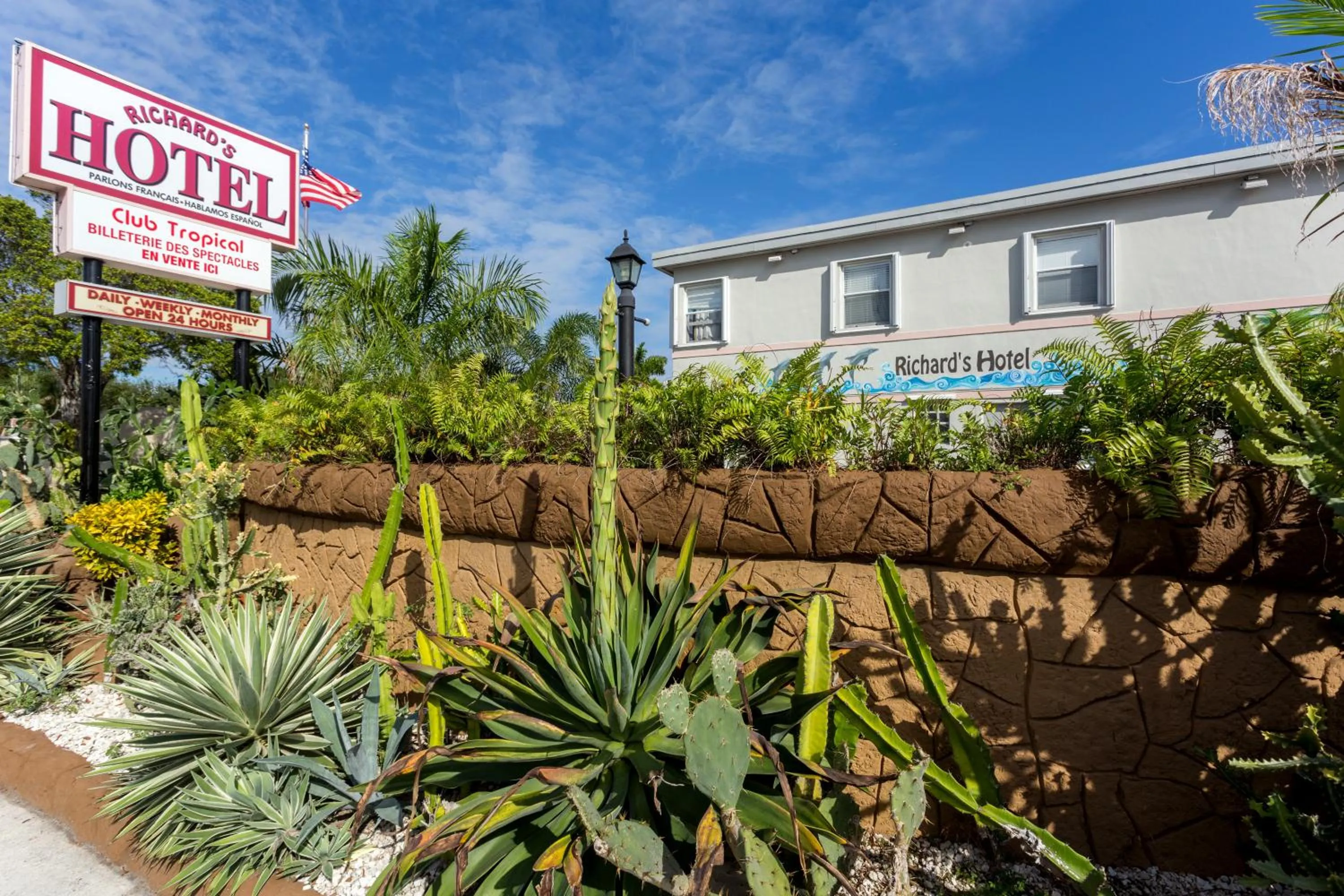Property logo or sign in Richard's Hotel