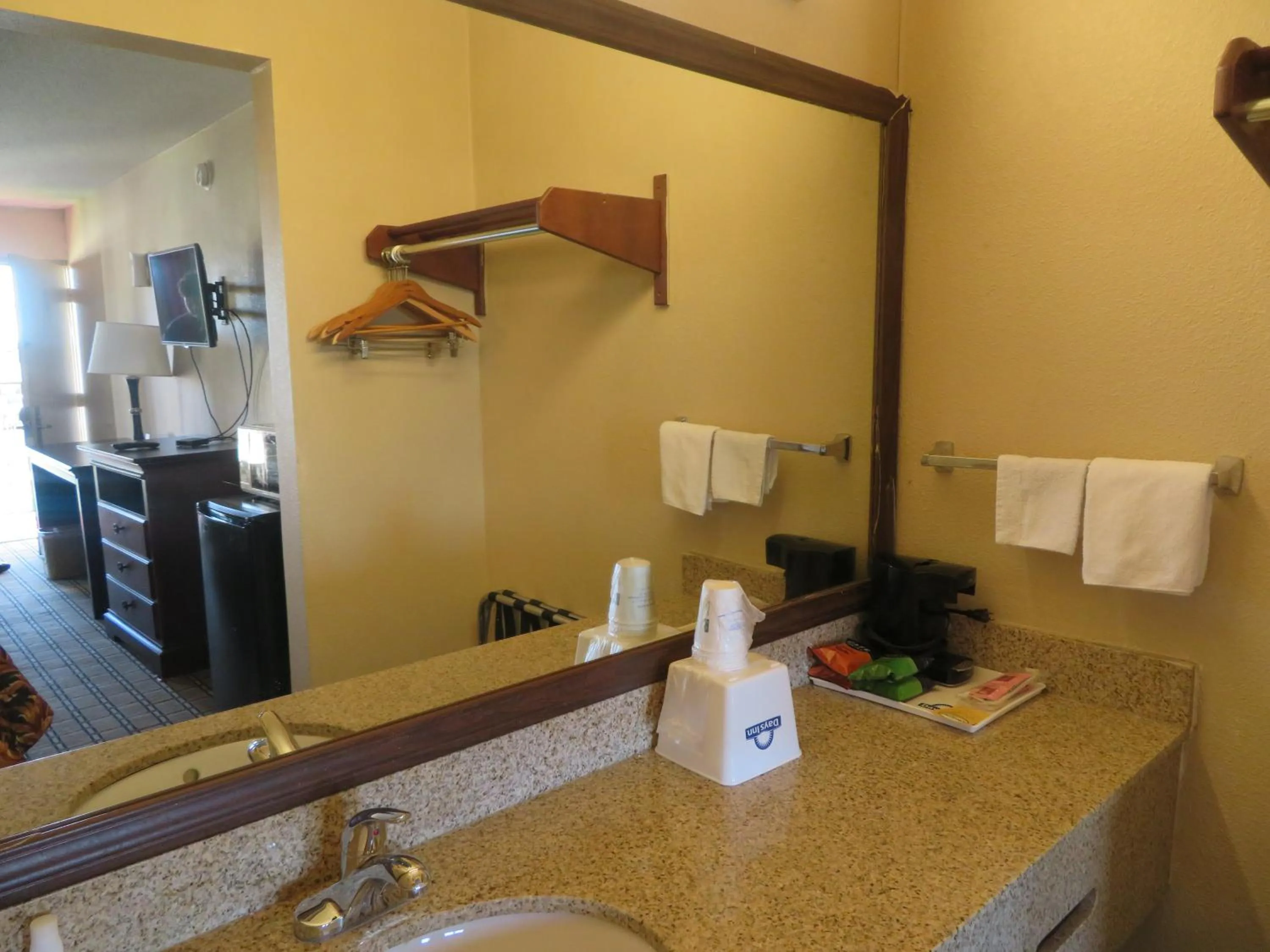 Bathroom in Days Inn by Wyndham Blytheville