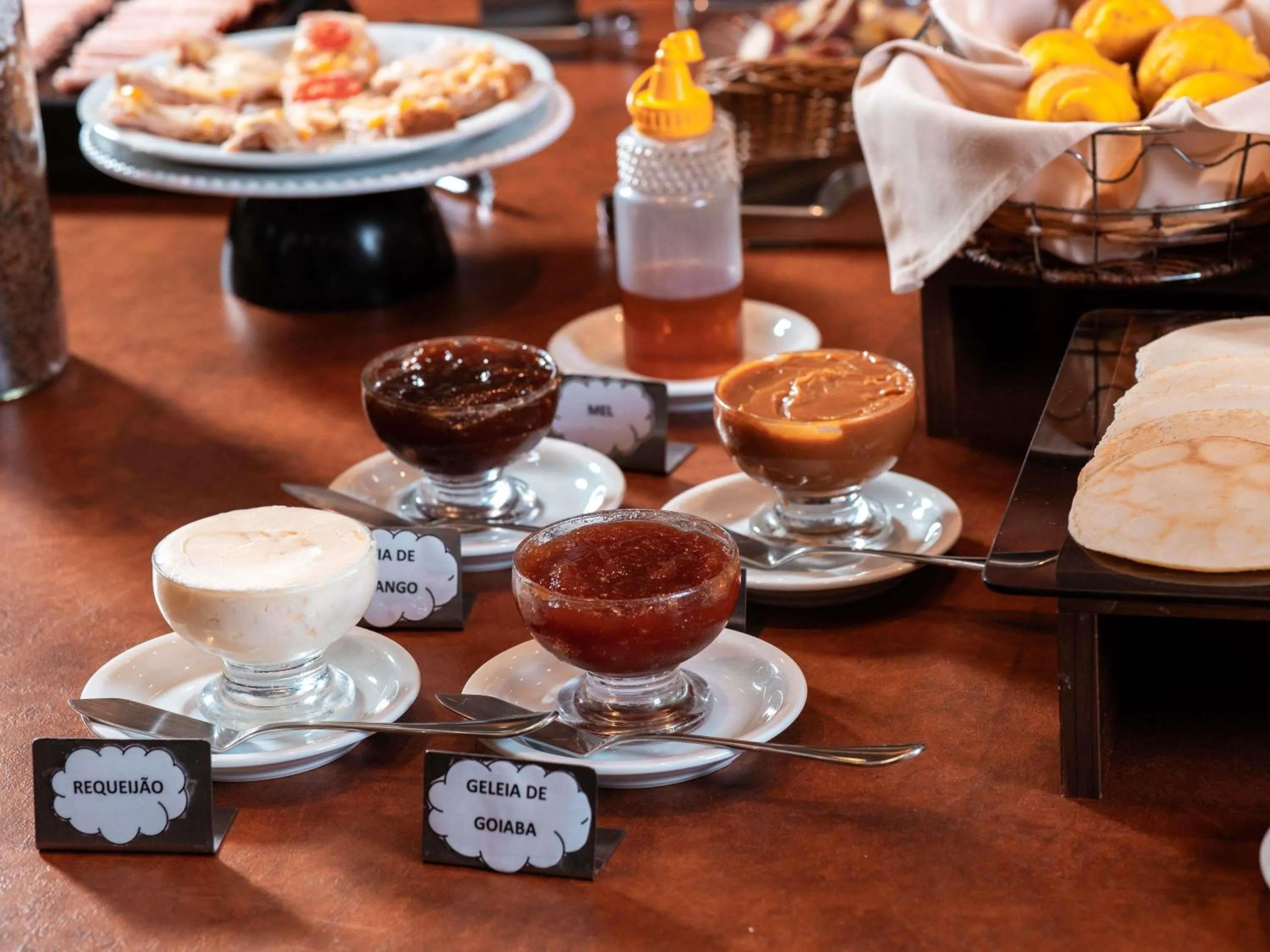 Restaurant/places to eat in ibis Styles Presidente Prudente Portal D'Oeste