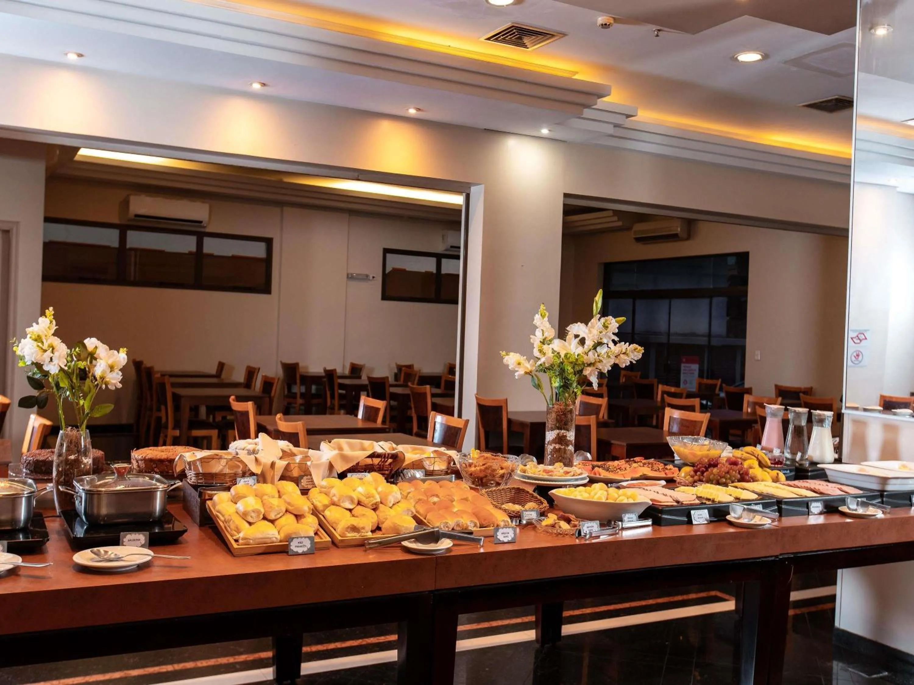 Restaurant/places to eat in ibis Styles Presidente Prudente Portal D'Oeste