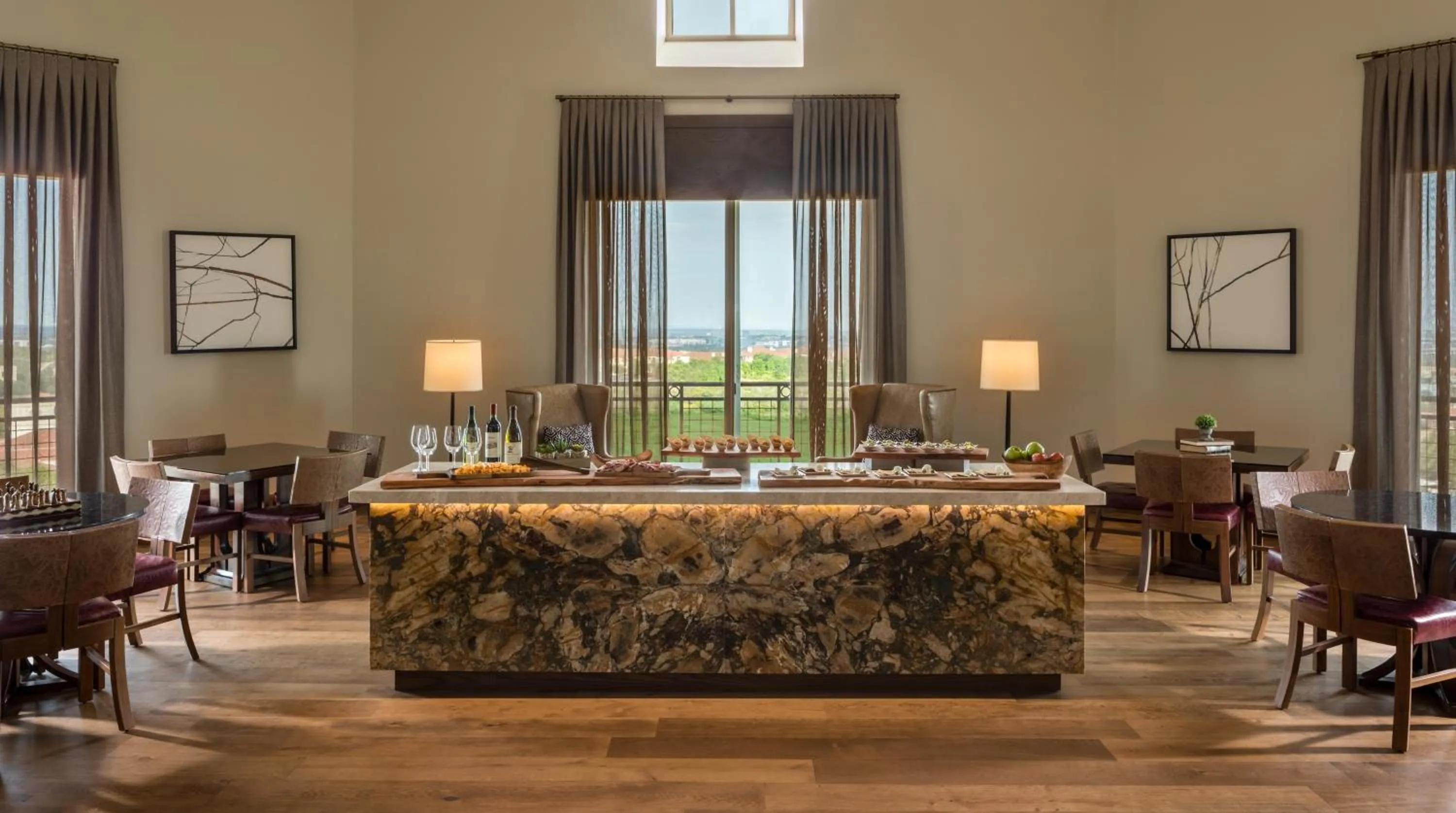 Lounge or bar in Signia by Hilton La Cantera Resort & Spa