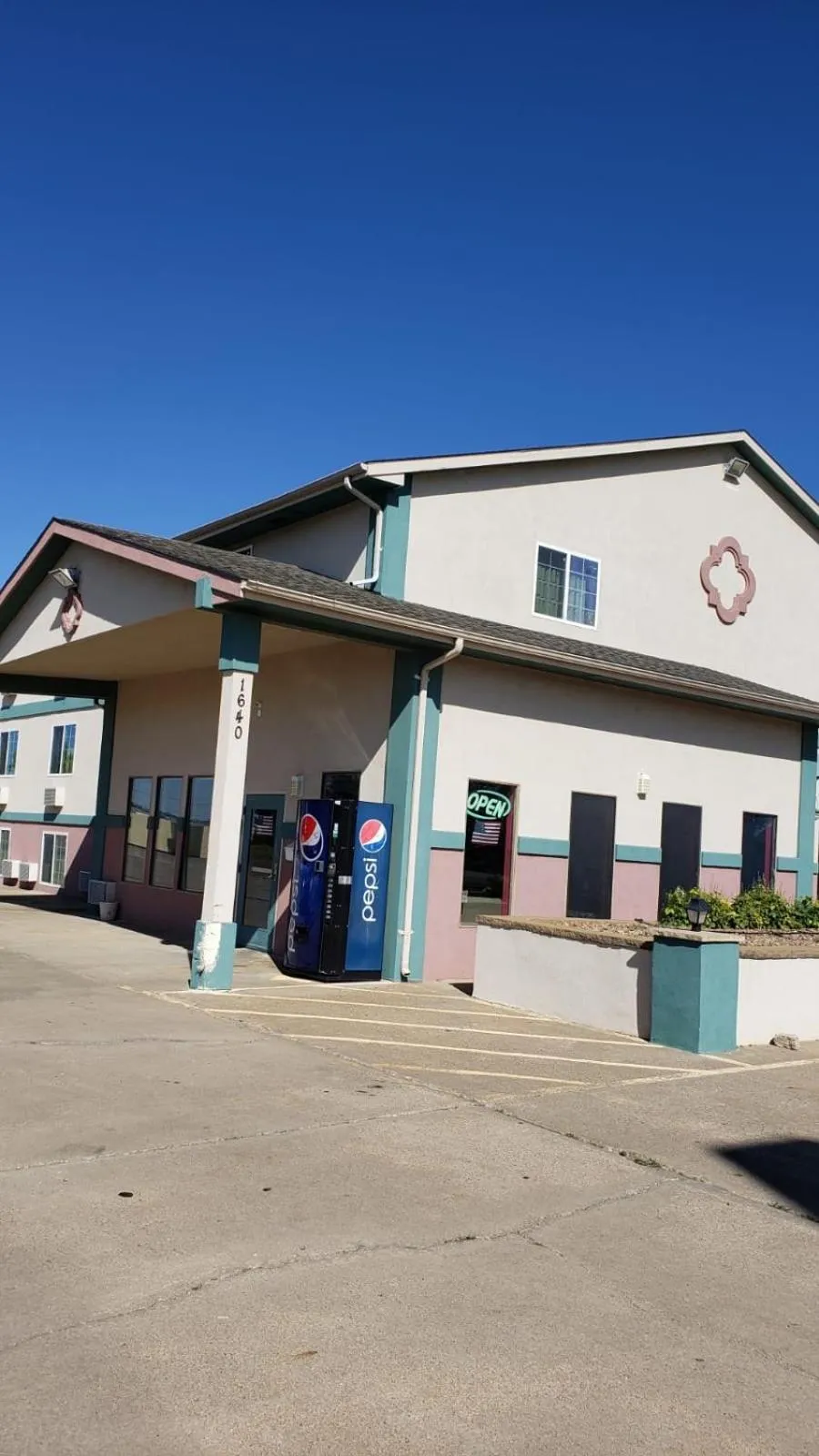 Value Inn & Suites Salina