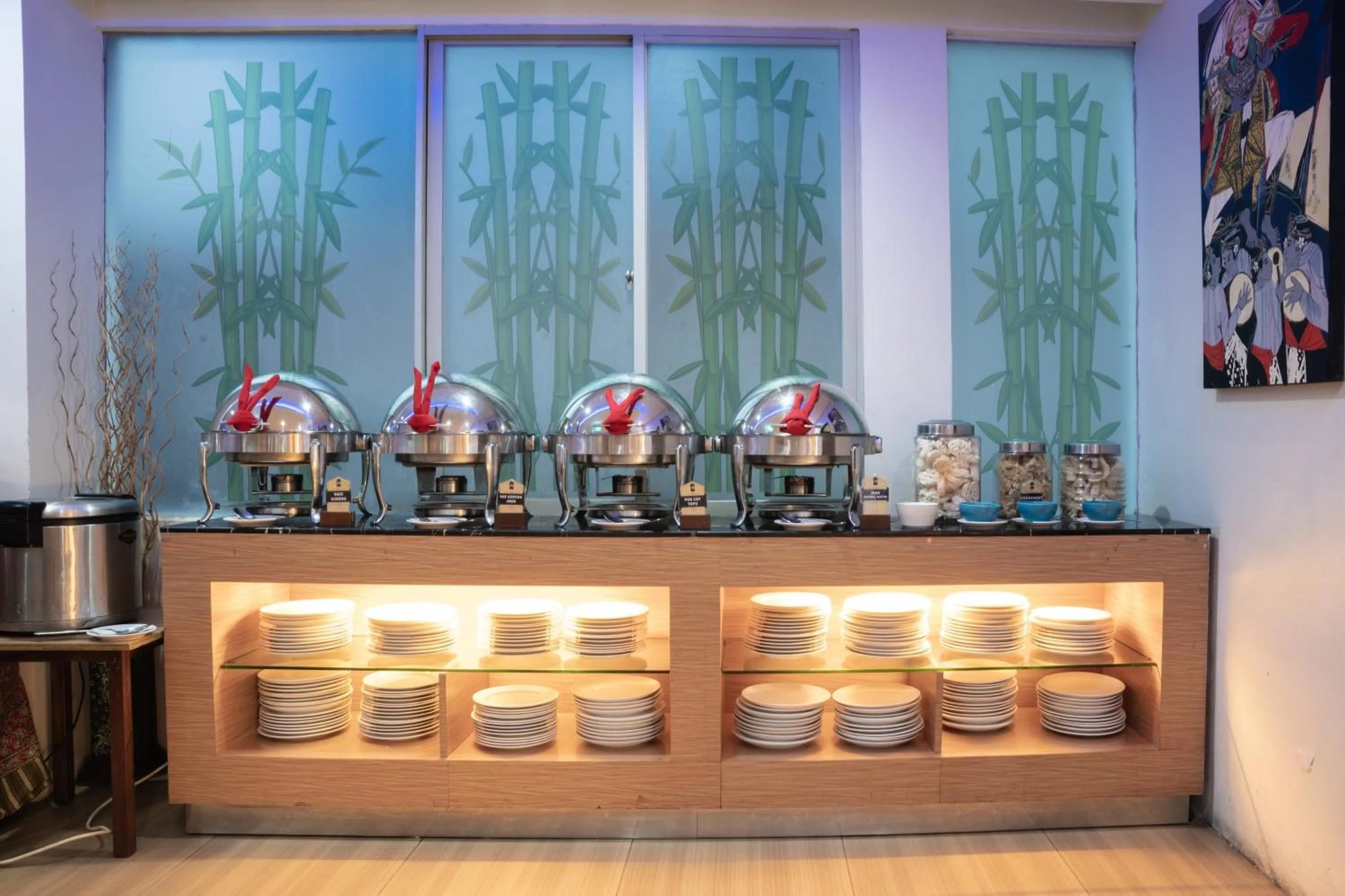 Restaurant/places to eat in Atrium Premiere Hotel Yogyakarta Ambarukmo