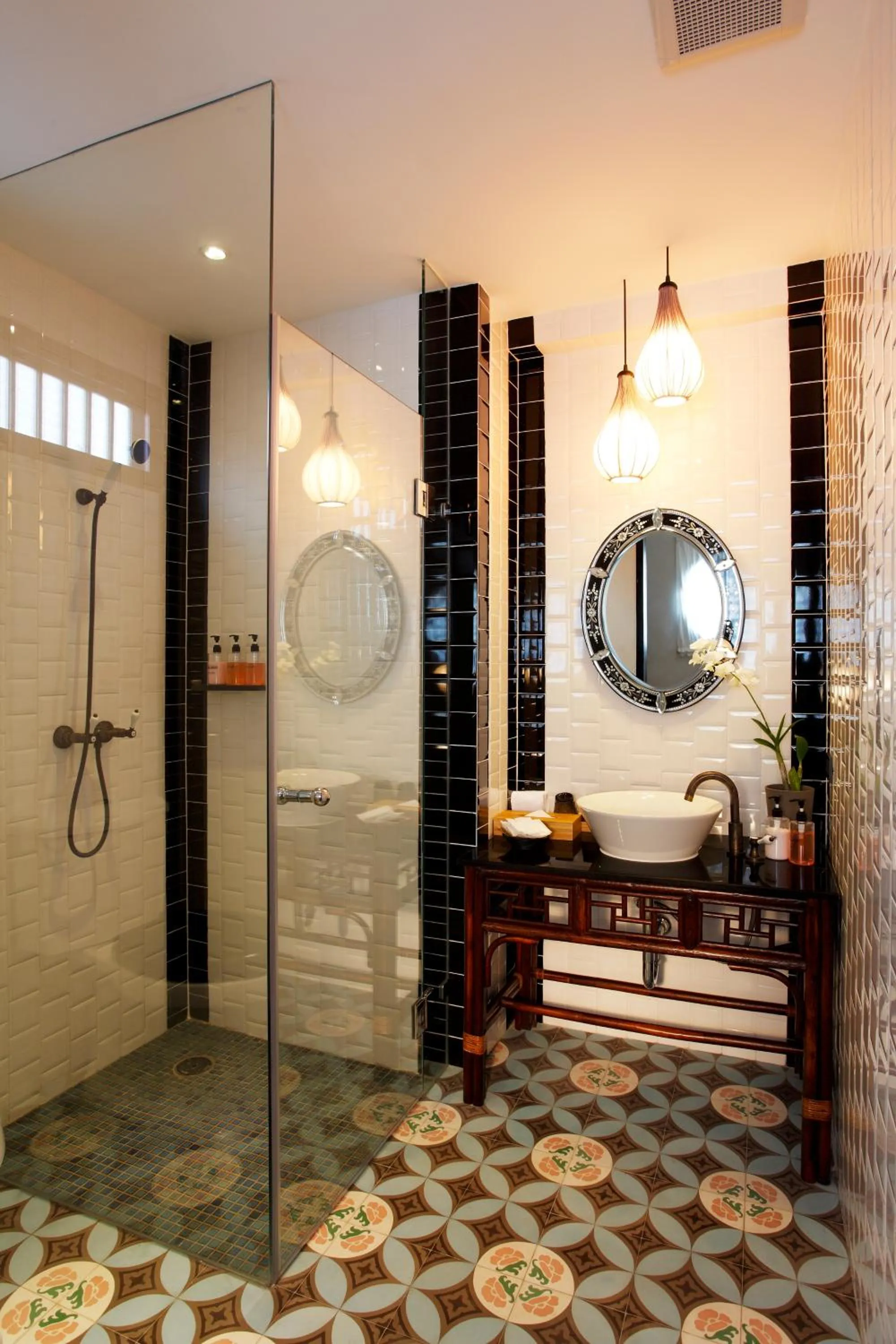 Bathroom in Baan Chart