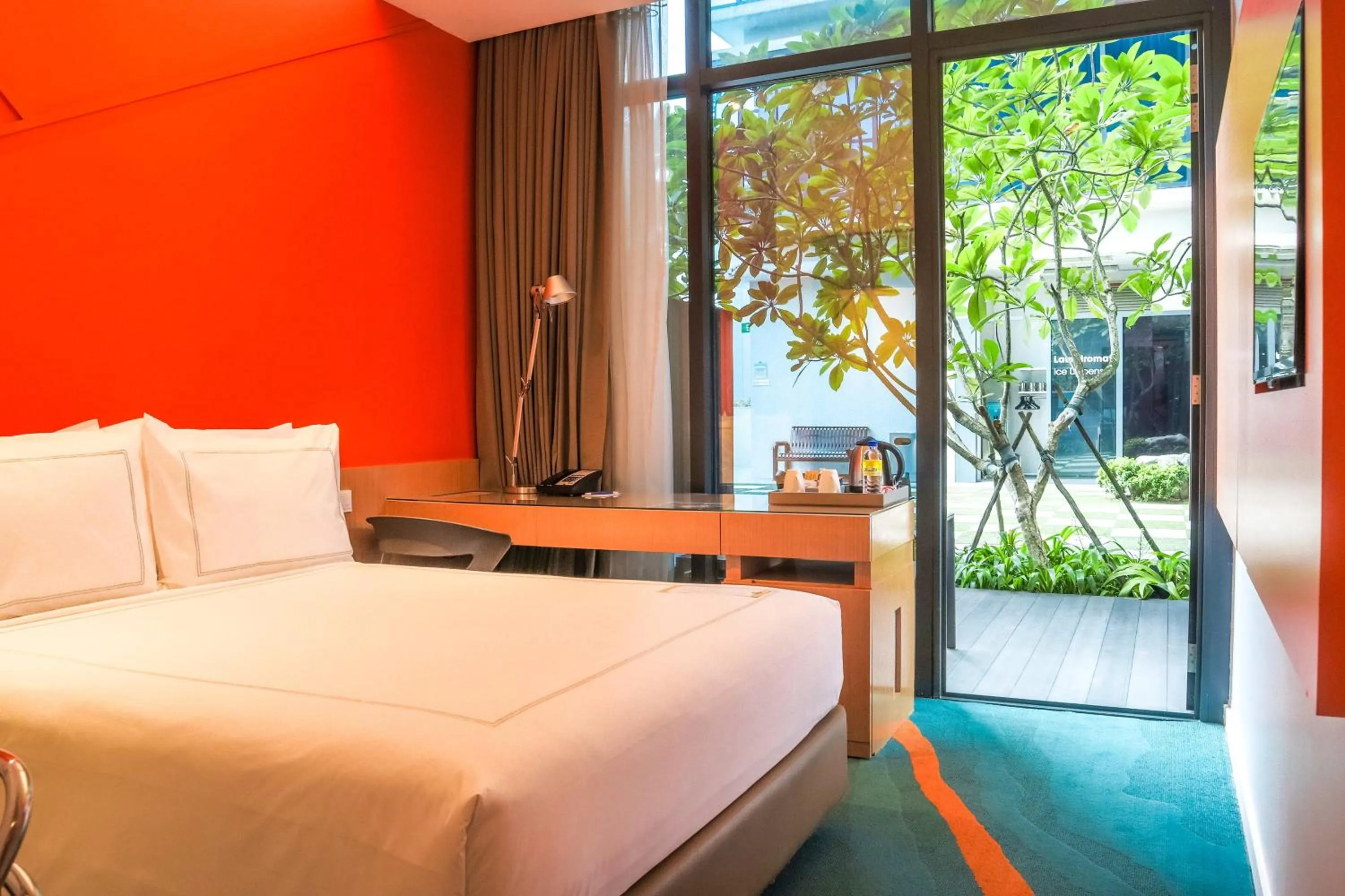 Bed in Days Hotel by Wyndham Singapore at Zhongshan Park