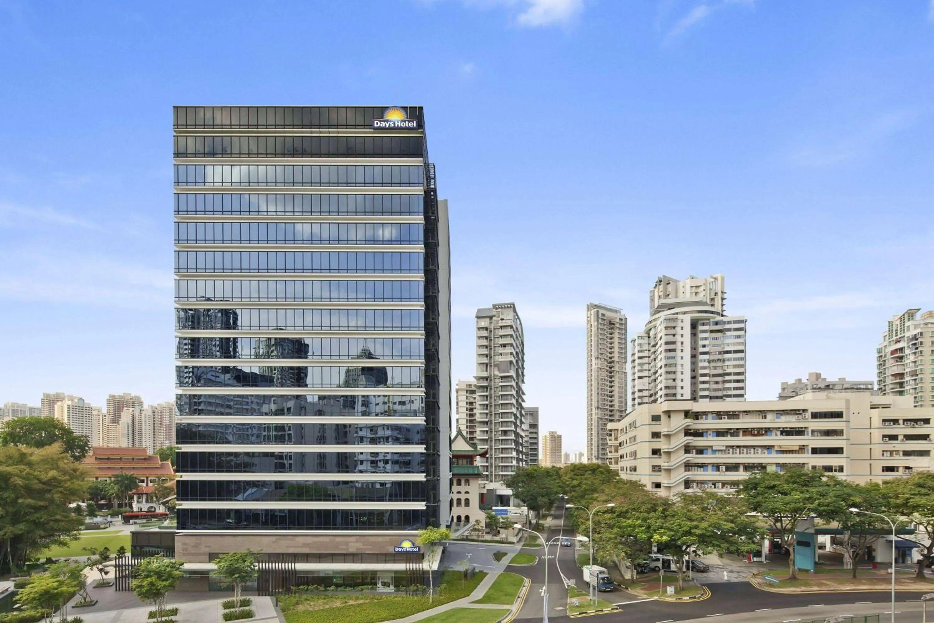 Property building in Days Hotel by Wyndham Singapore at Zhongshan Park