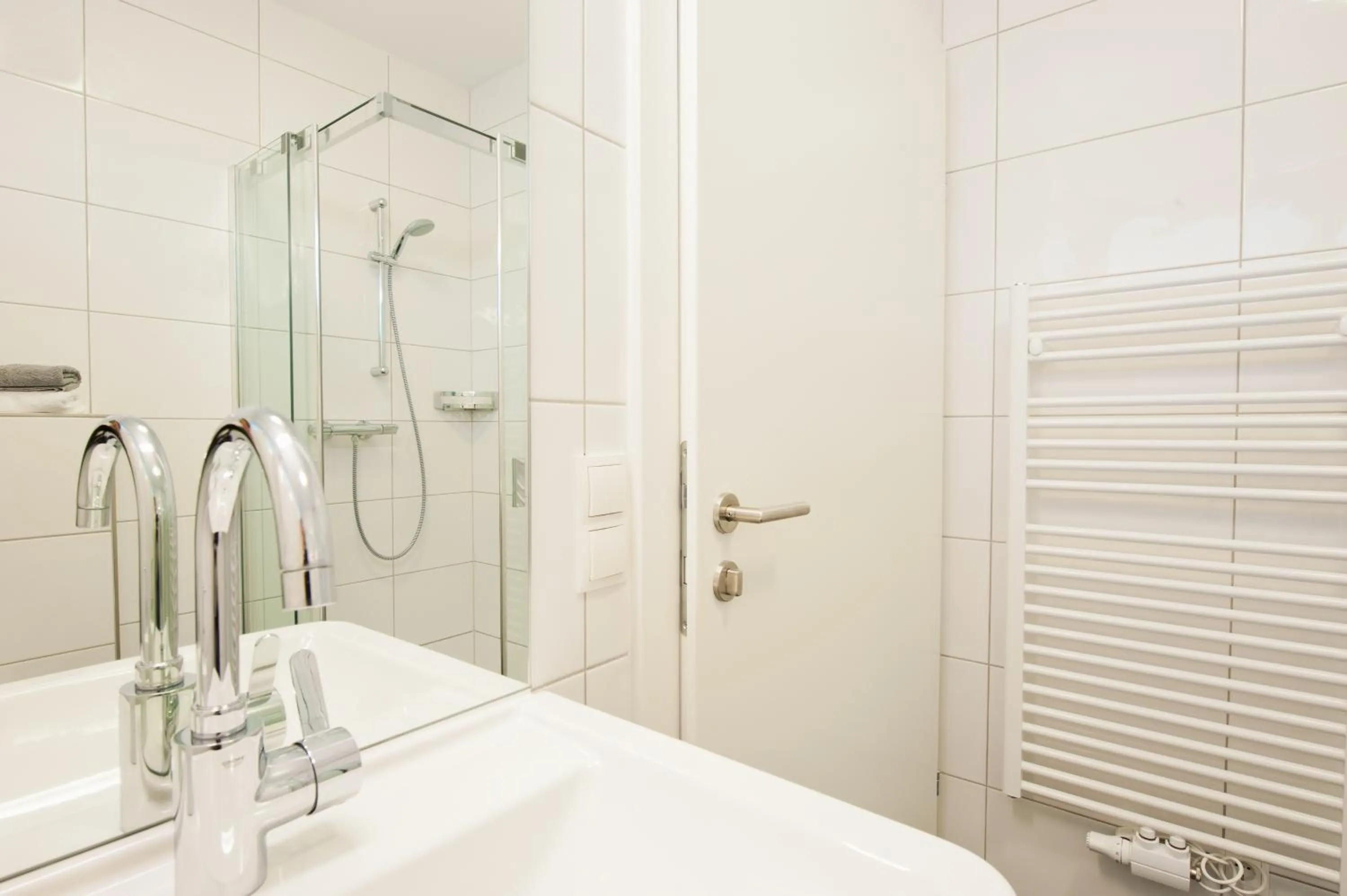 Bathroom in Café-Pension Margret