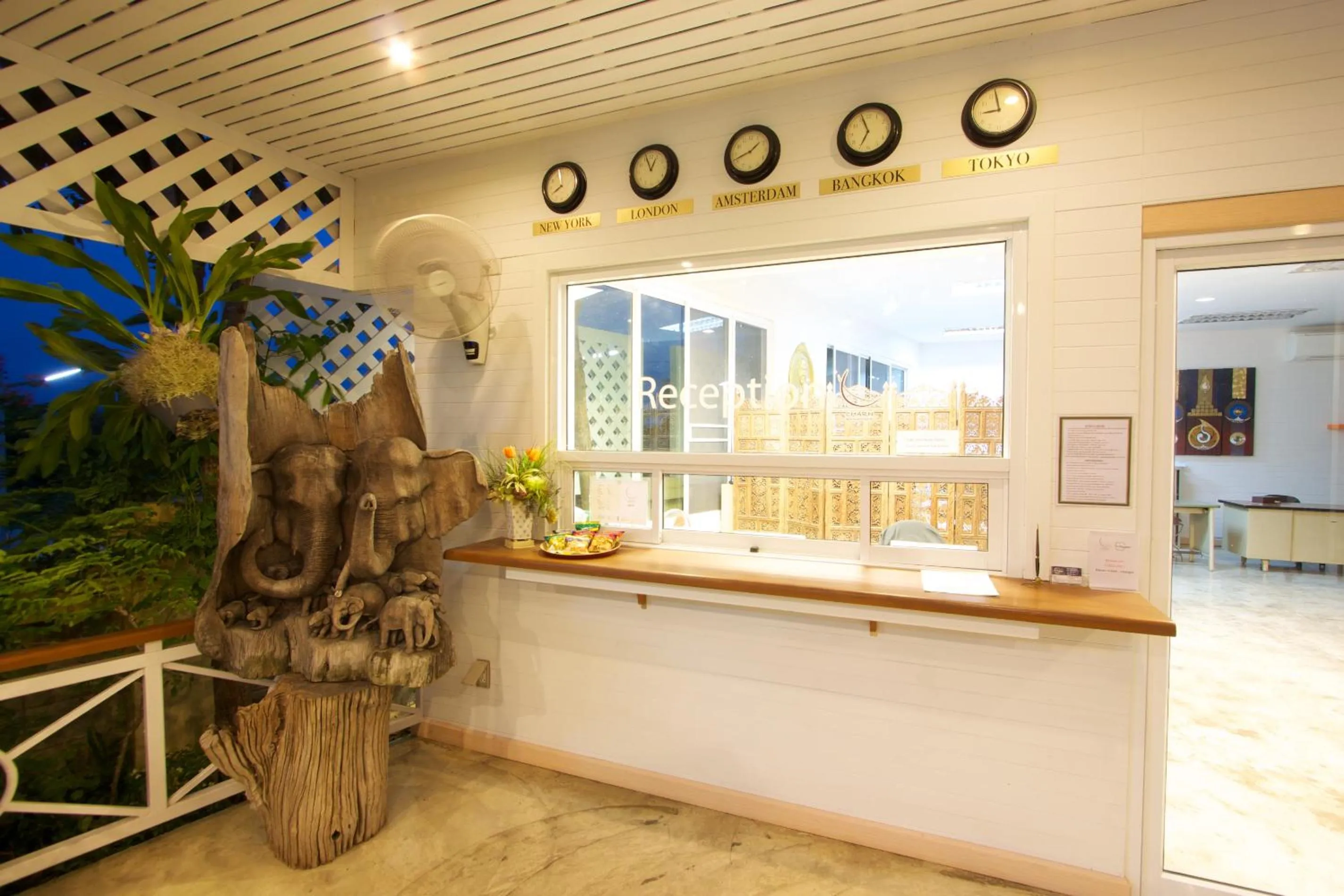 Lobby or reception in Charn Residence