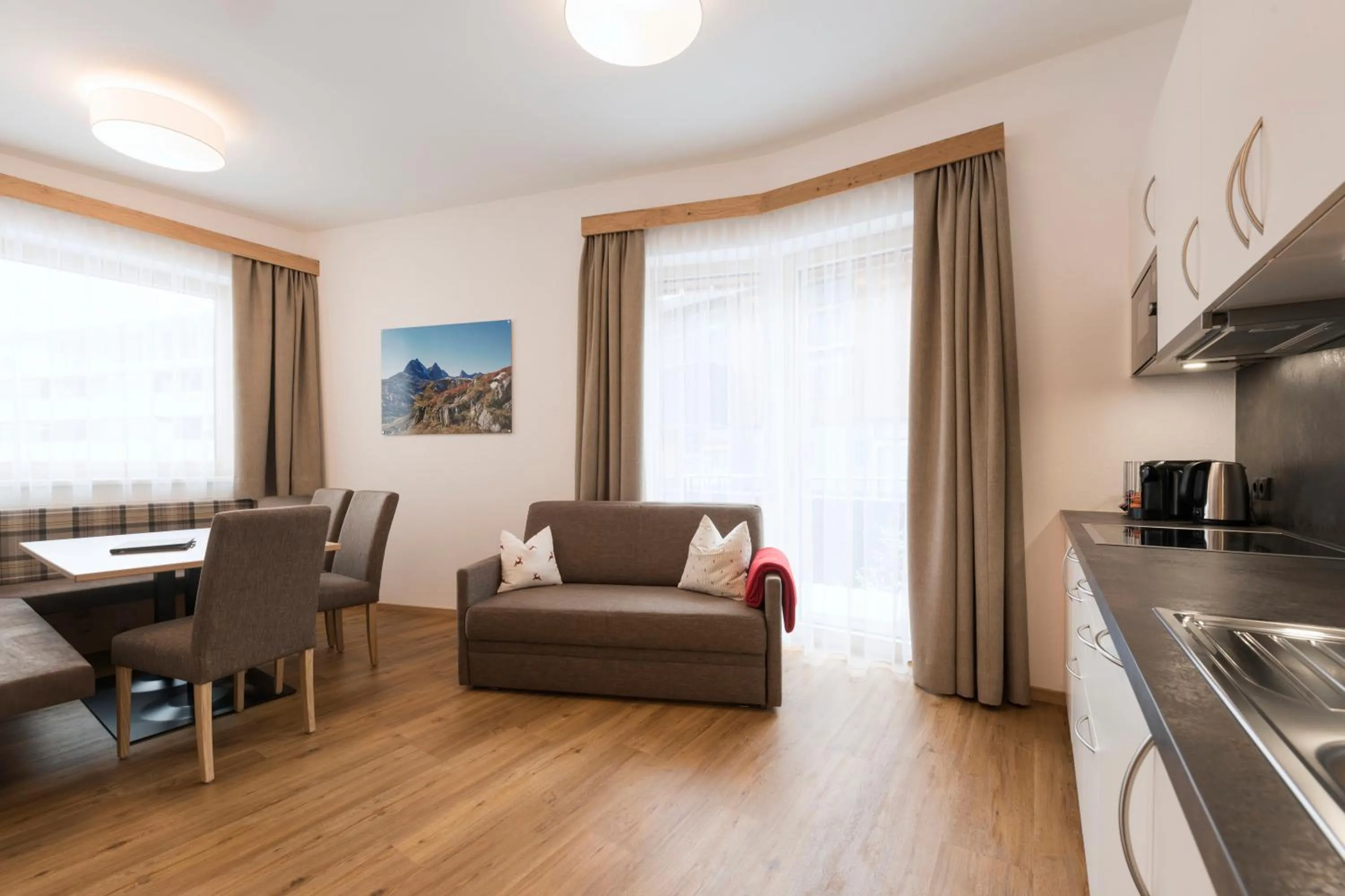 Kitchen or kitchenette in Anthony's Peaks & Pillows