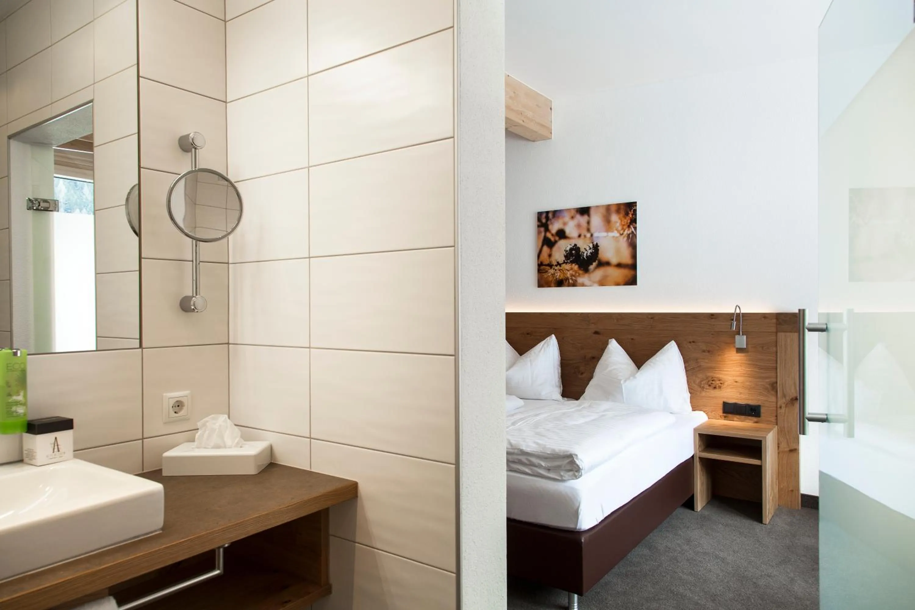 Bed in Anthony's Peaks & Pillows