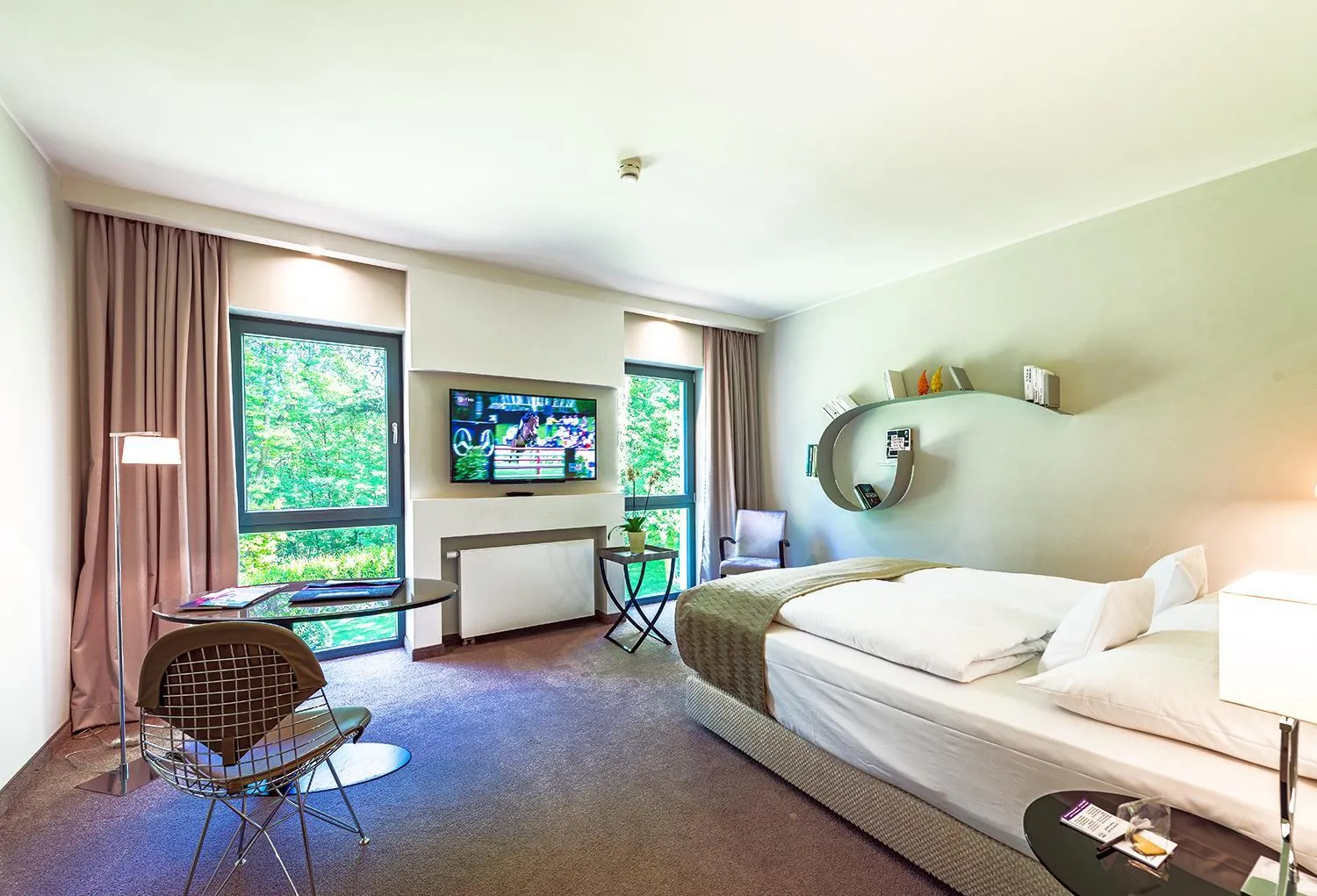 Photo of the whole room, Bed in Park Villa Hotel