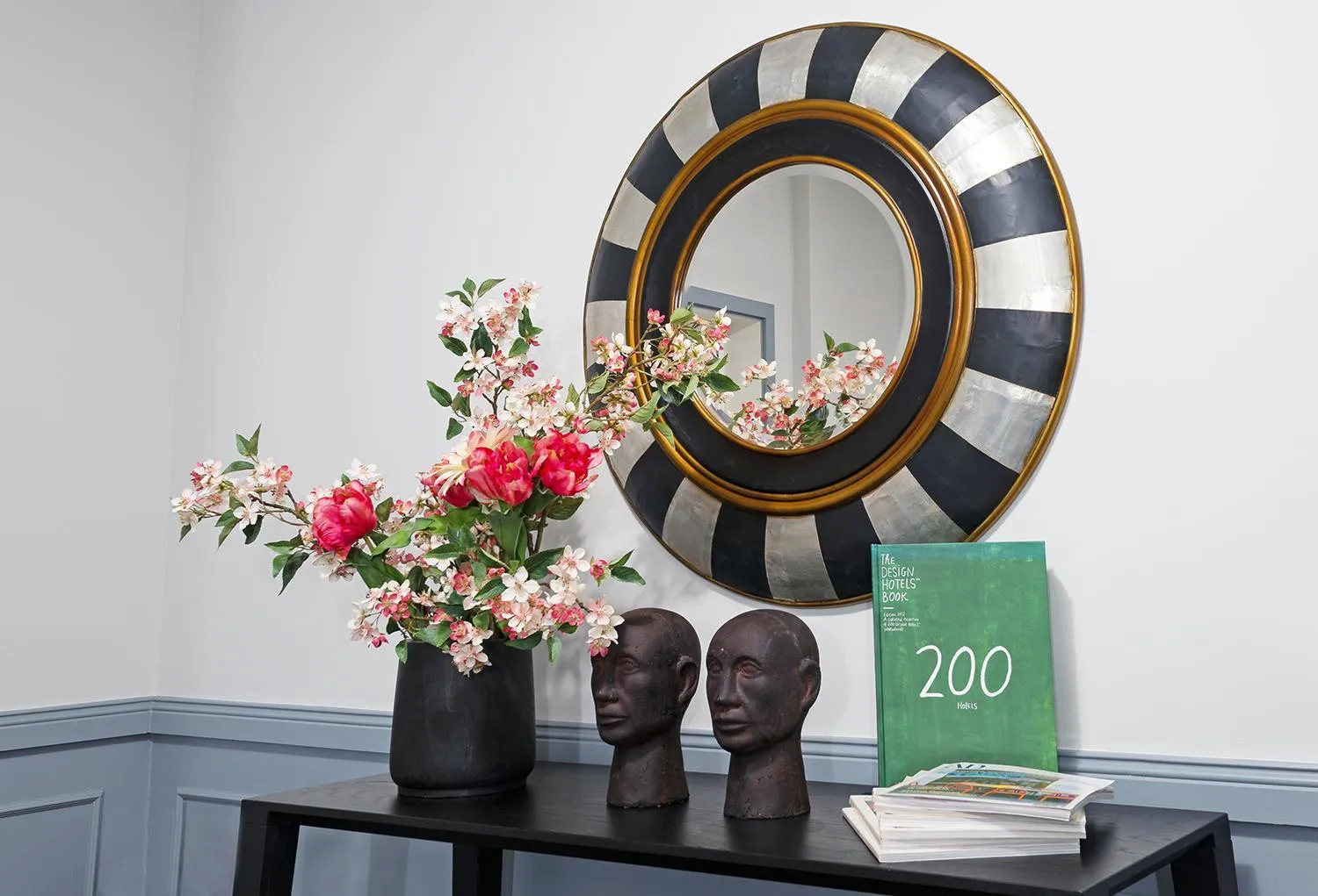 Area and facilities in Park Villa Hotel