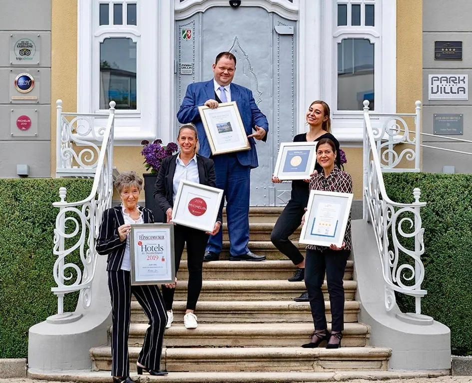 Certificate/Award in Park Villa Hotel