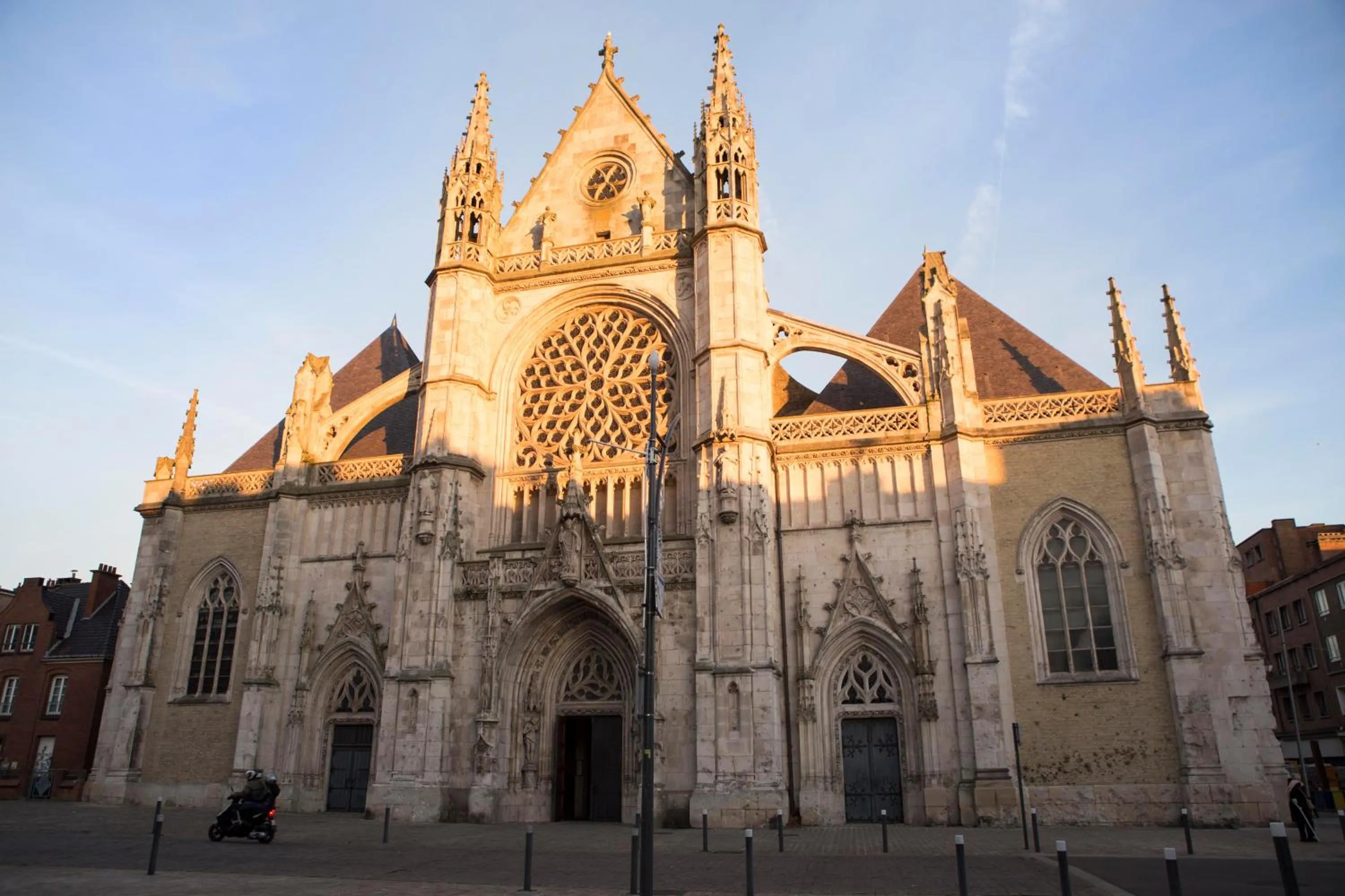 Neighbourhood in Hôtel Les Gens De Mer Dunkerque by Popinns