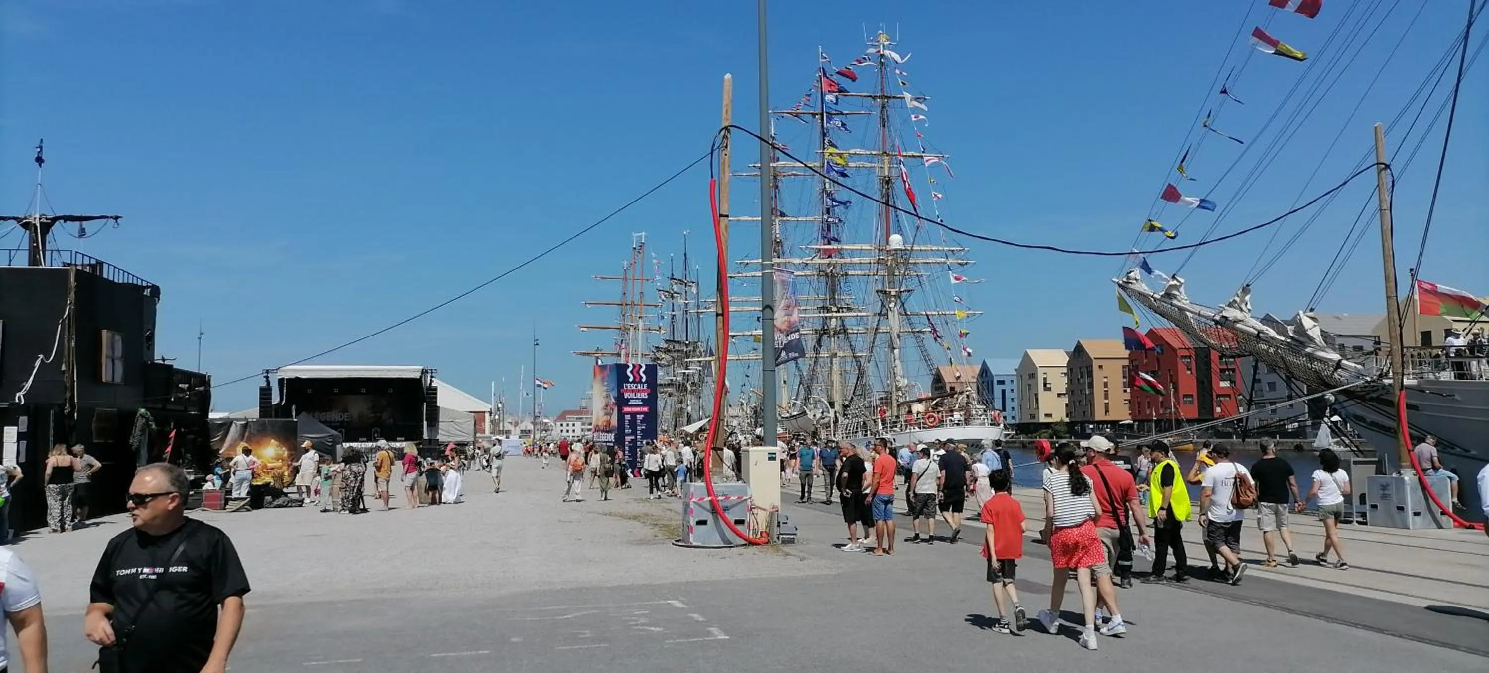 Hôtel Les Gens De Mer Dunkerque by Popinns