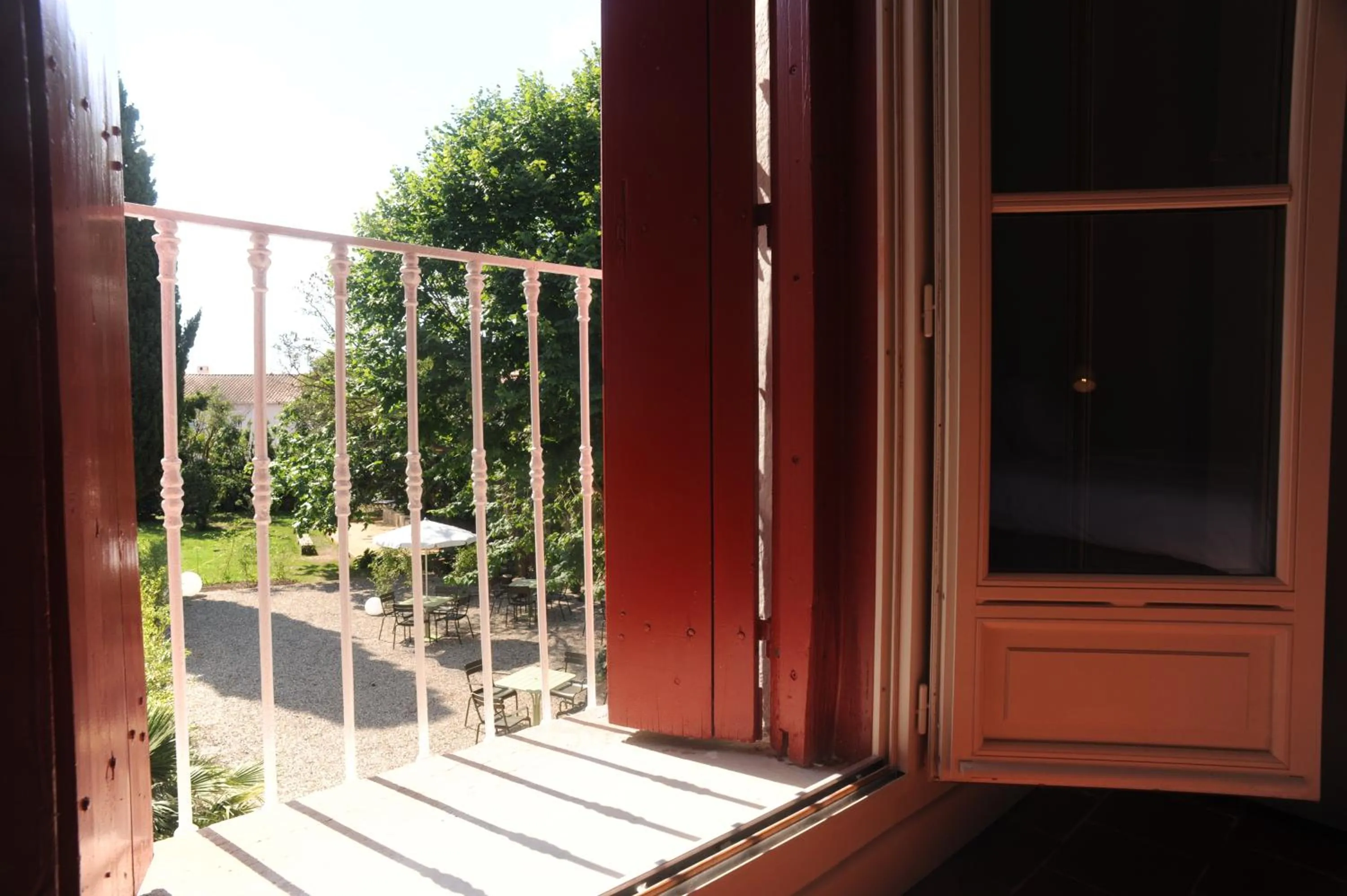 Garden view in Les Chambres d'Andrea