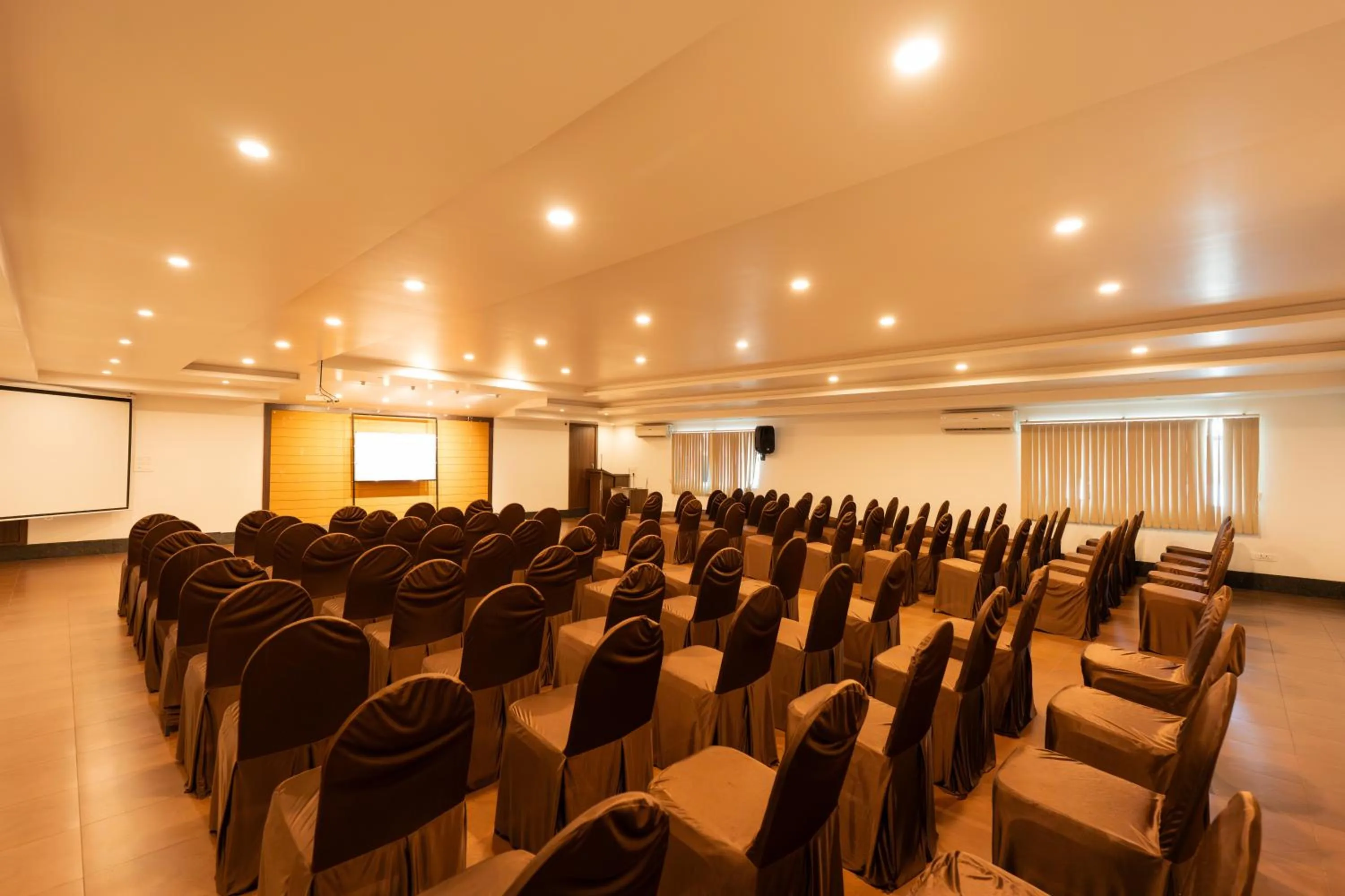 Hotel Karuna Residency